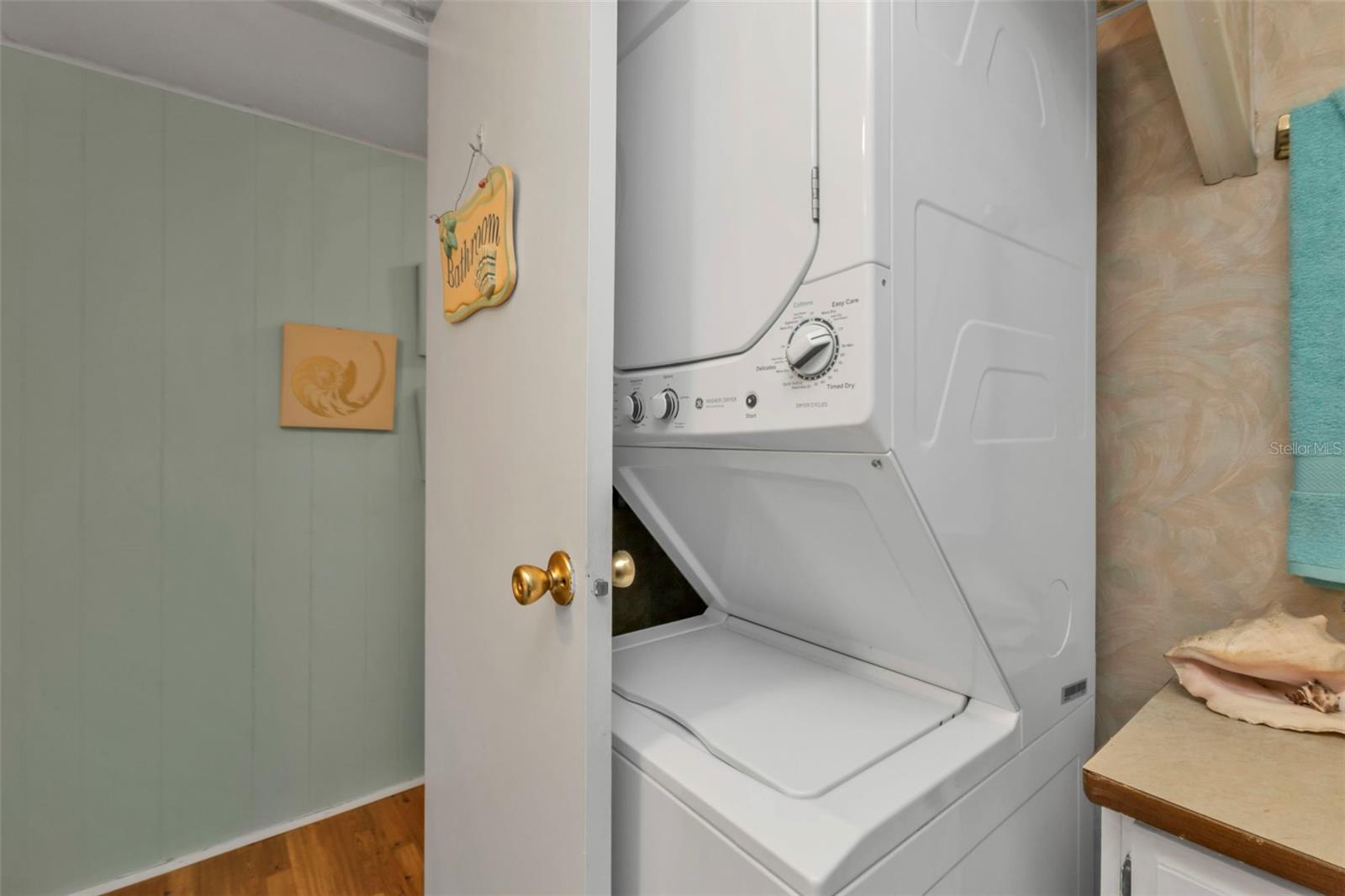 Image 22 of 48 For 10100 Burnt Store Road 25