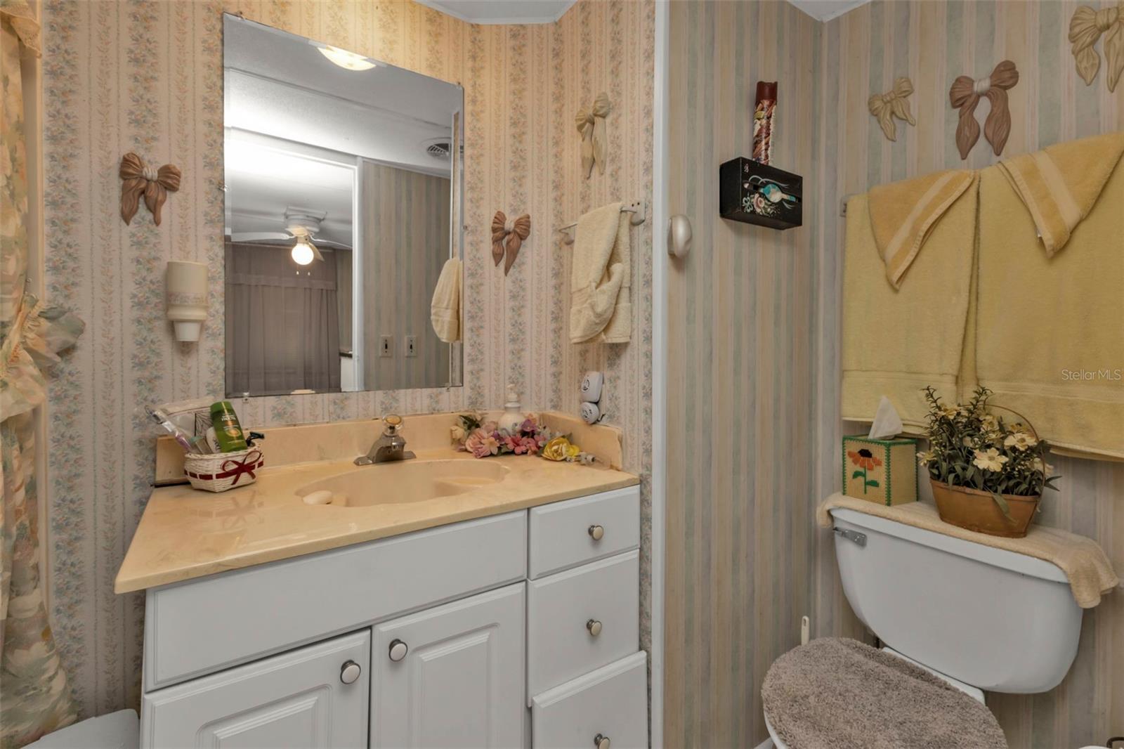 Image 27 of 48 For 10100 Burnt Store Road 25