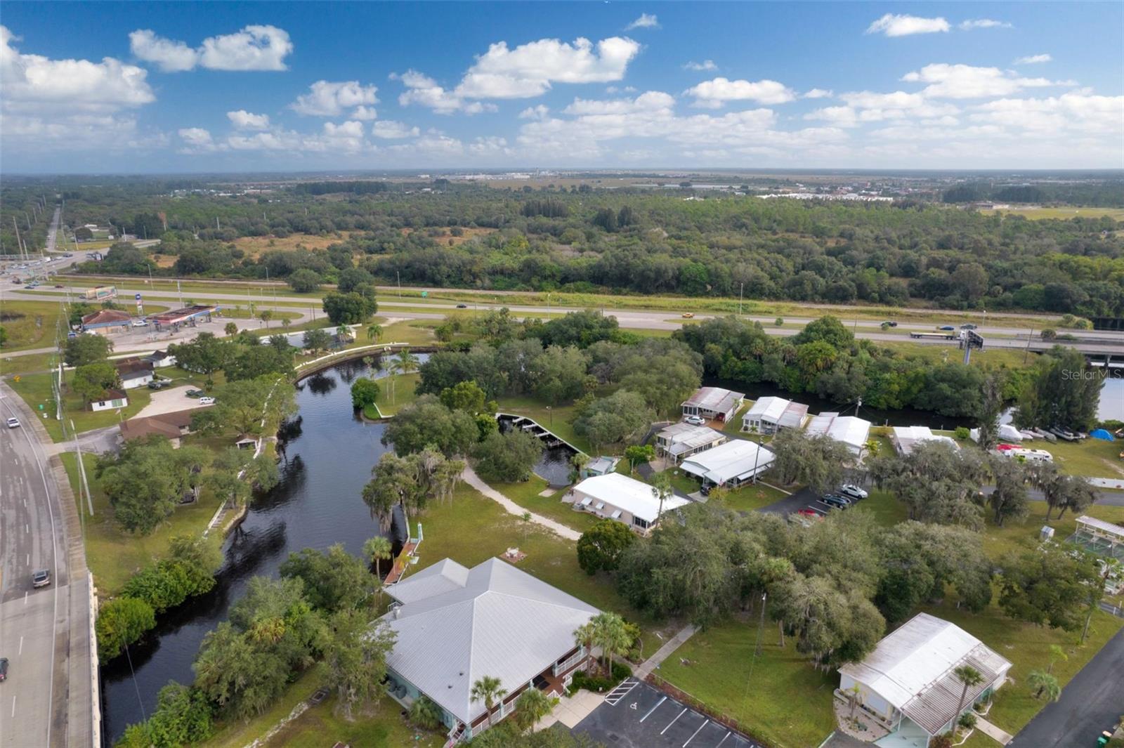 Image 42 of 48 For 10100 Burnt Store Road 25