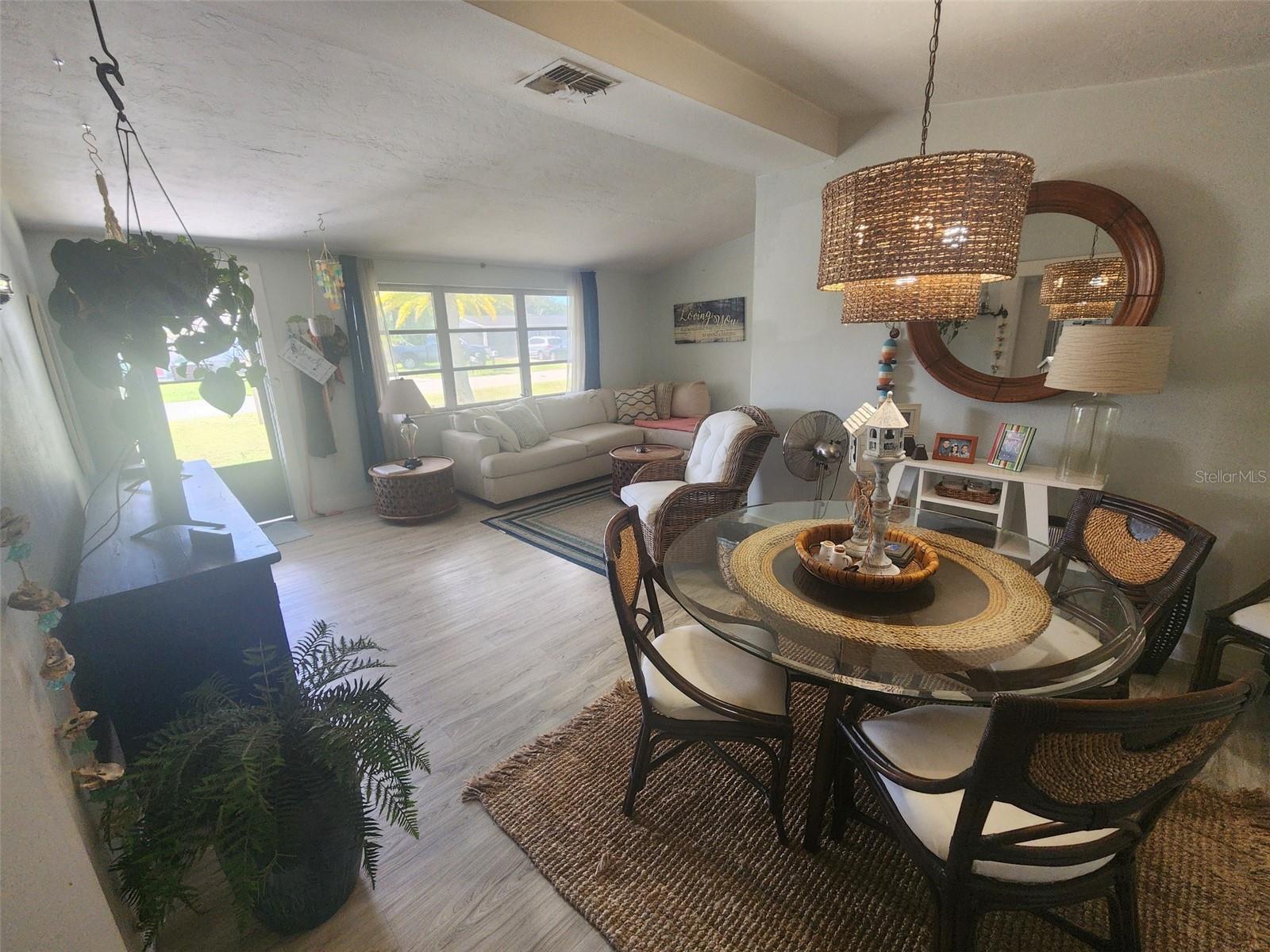 Image 15 of 25 For 184 Norfolk Avenue Nw