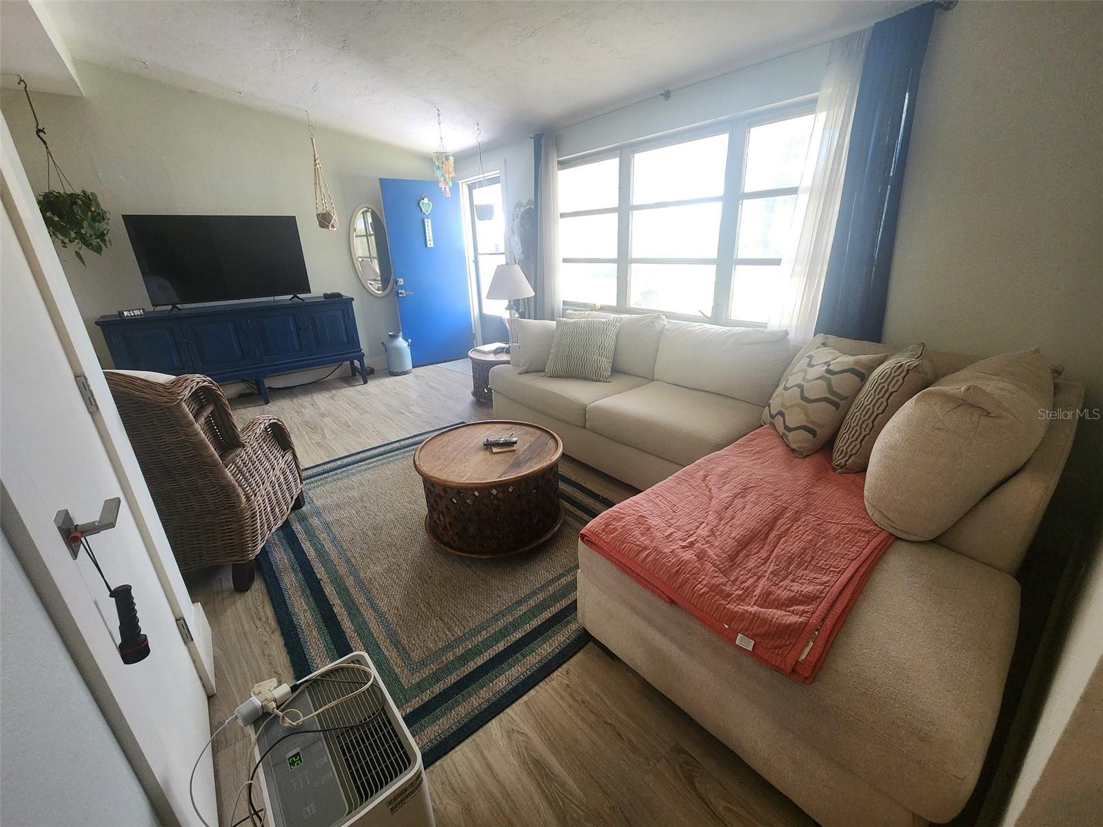 Image 18 of 25 For 184 Norfolk Avenue Nw