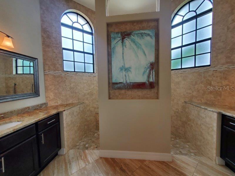 Image 20 of 31 For 4068 La Costa Island Court