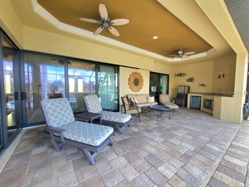 Image 6 of 31 For 4068 La Costa Island Court