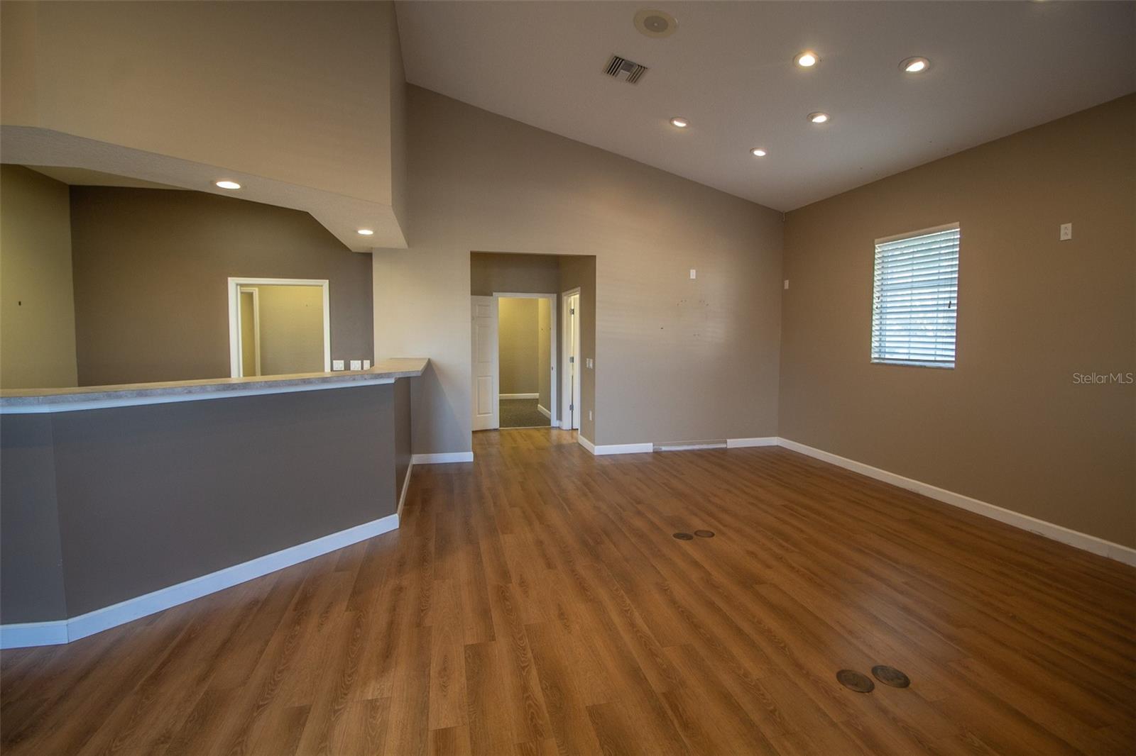 Image 10 of 20 For 970 Kings Highway 1