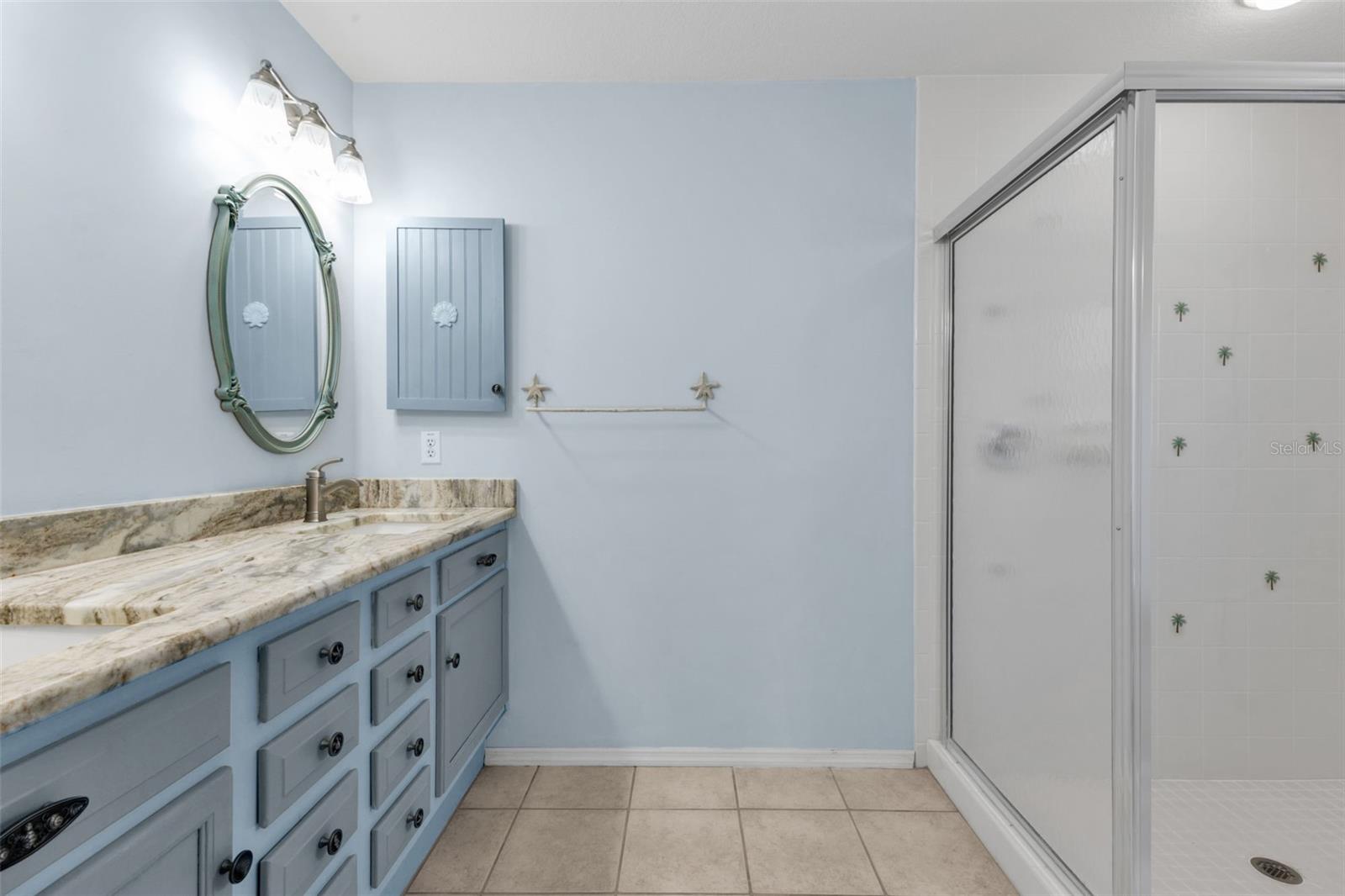 Image 28 of 48 For 13440 Pembroke Circle N