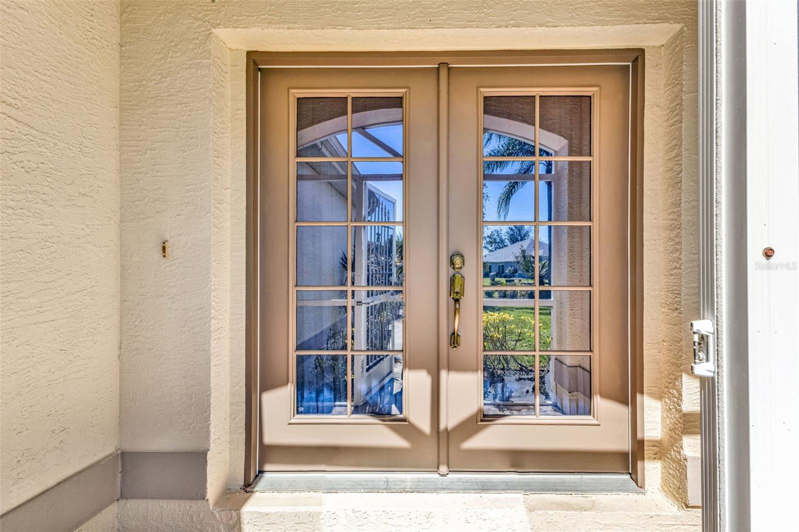 Image 5 of 48 For 13440 Pembroke Circle N