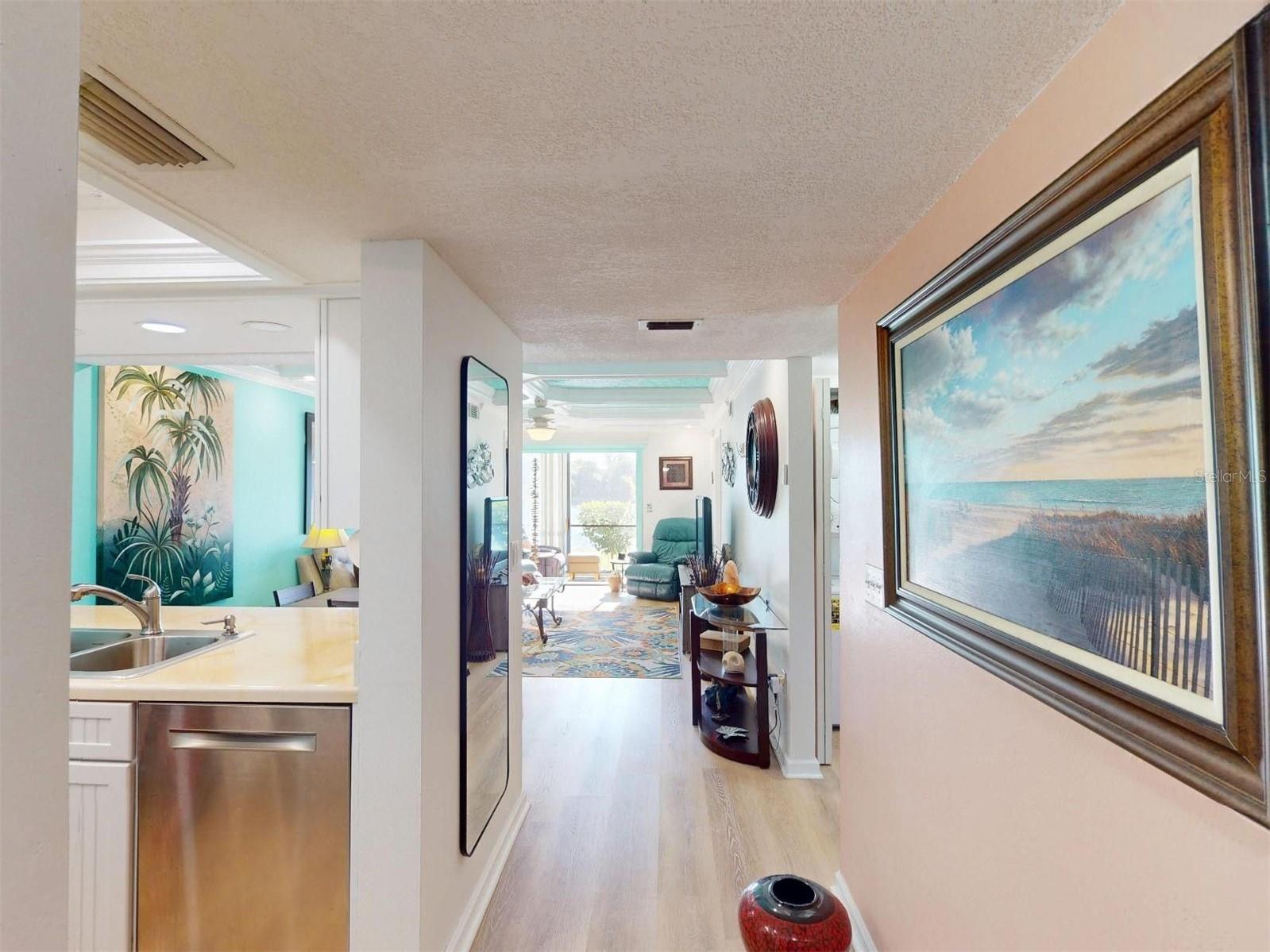 Image 15 of 79 For 4072 Oakview Drive C5