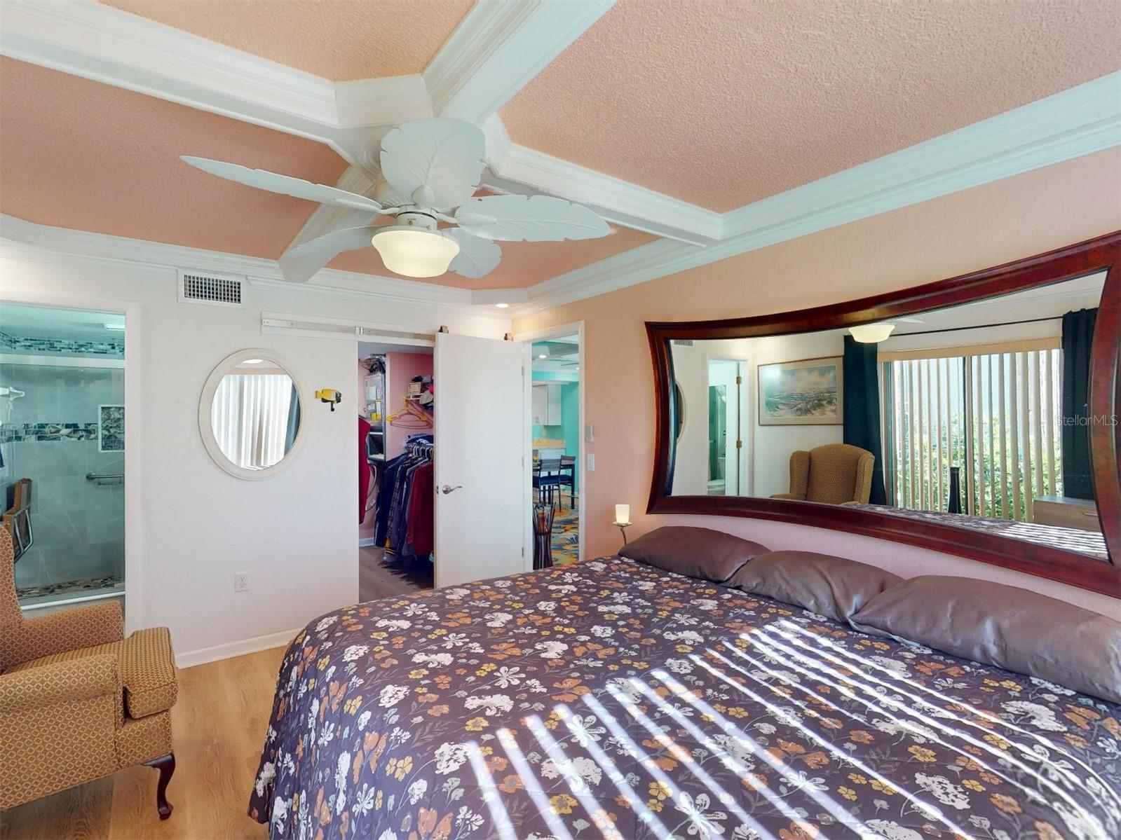 Image 32 of 79 For 4072 Oakview Drive C5