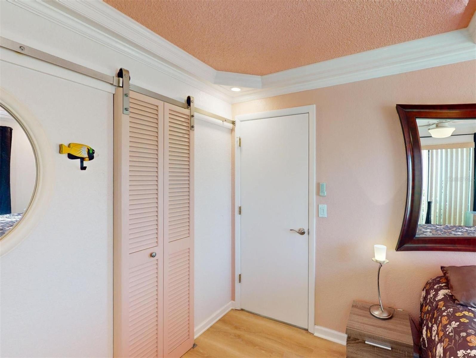 Image 39 of 79 For 4072 Oakview Drive C5