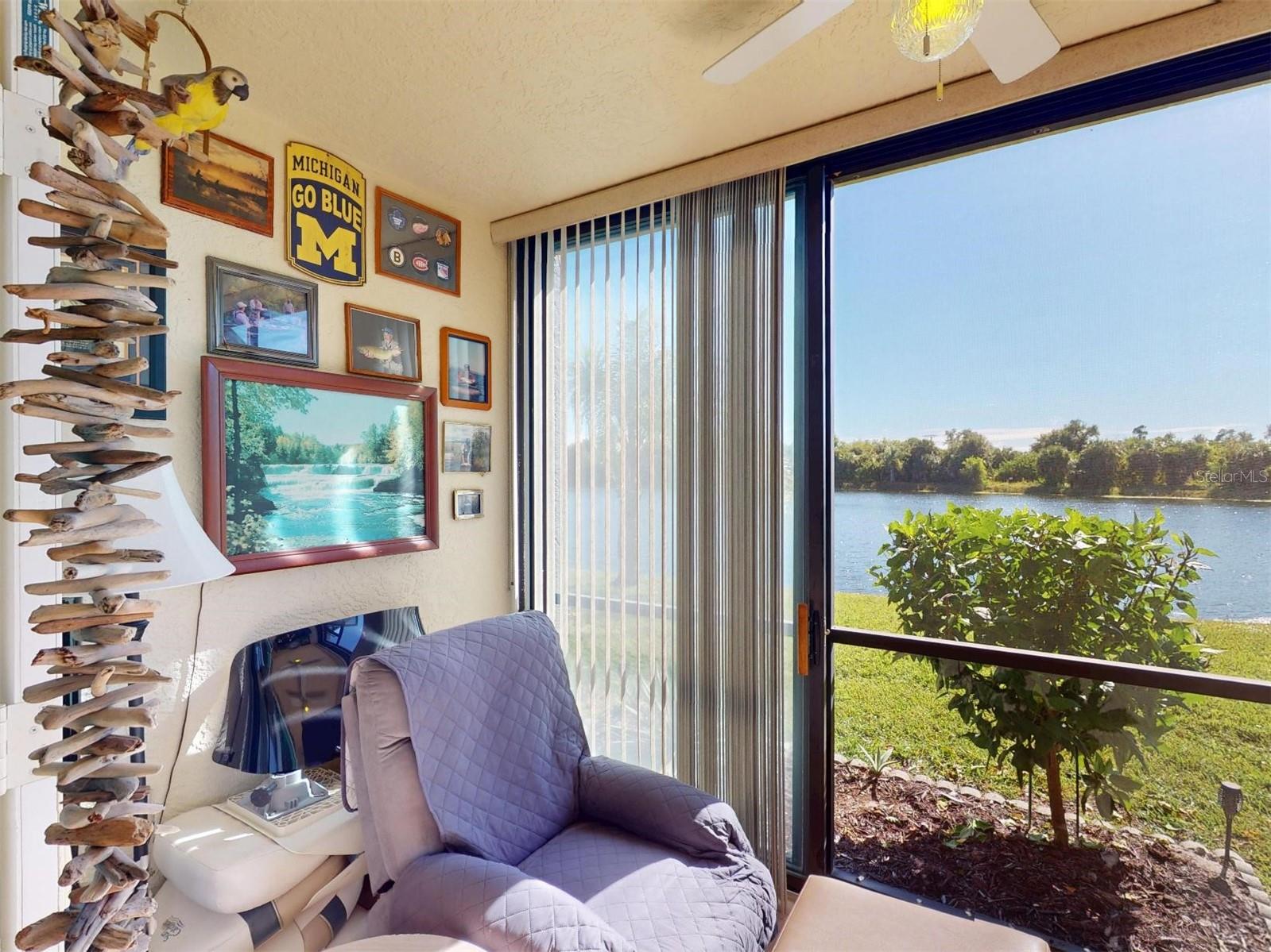 Image 52 of 79 For 4072 Oakview Drive C5