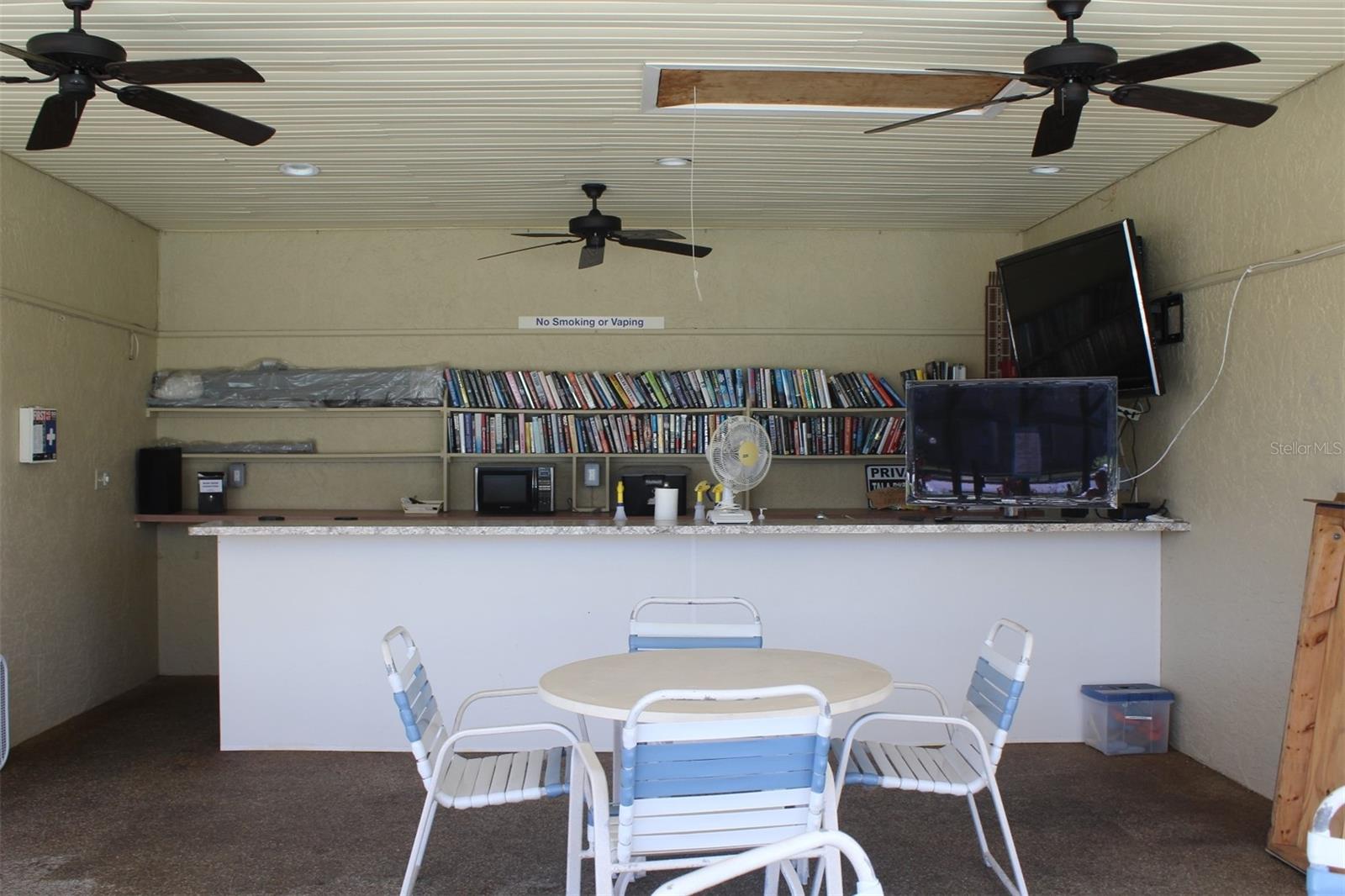 Image 65 of 79 For 4072 Oakview Drive C5