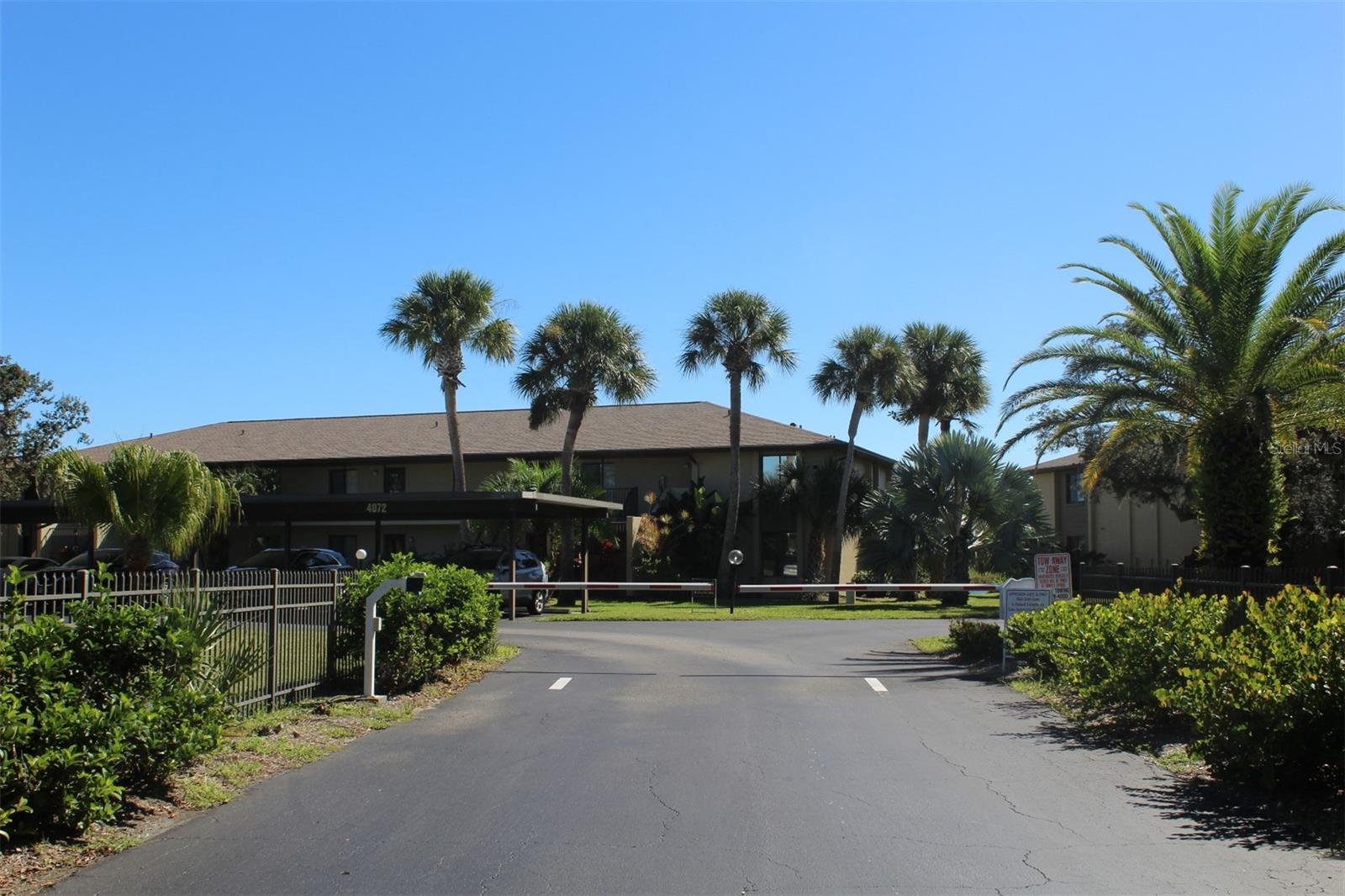 Image 74 of 79 For 4072 Oakview Drive C5