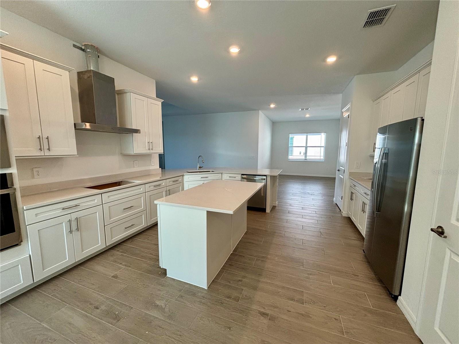 Image 5 of 8 For 5608 Lightening Whelk Lane