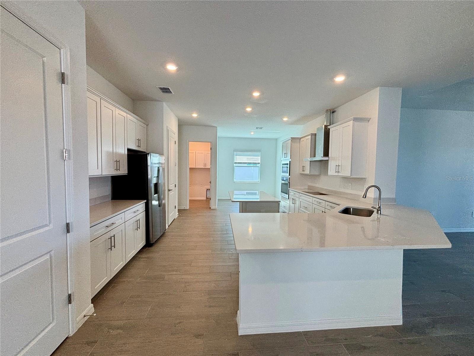 Image 6 of 8 For 5608 Lightening Whelk Lane