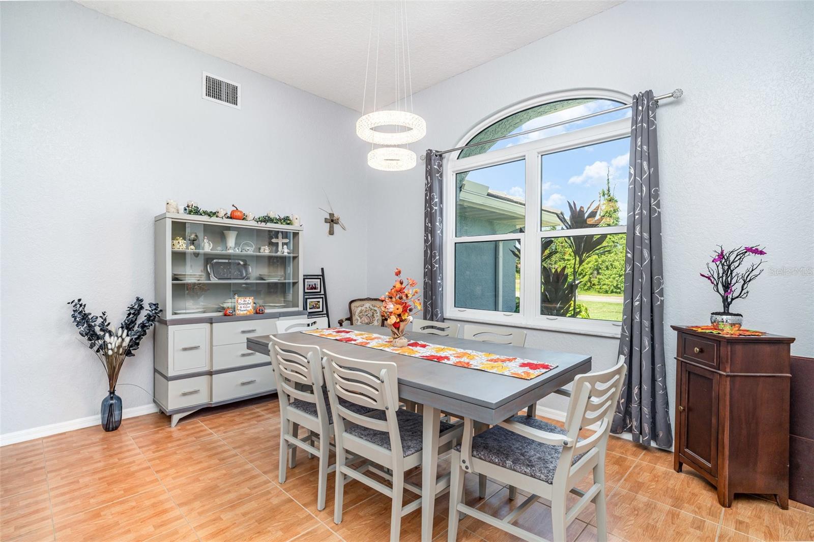 Image 16 of 38 For 5131 Appomattox Drive