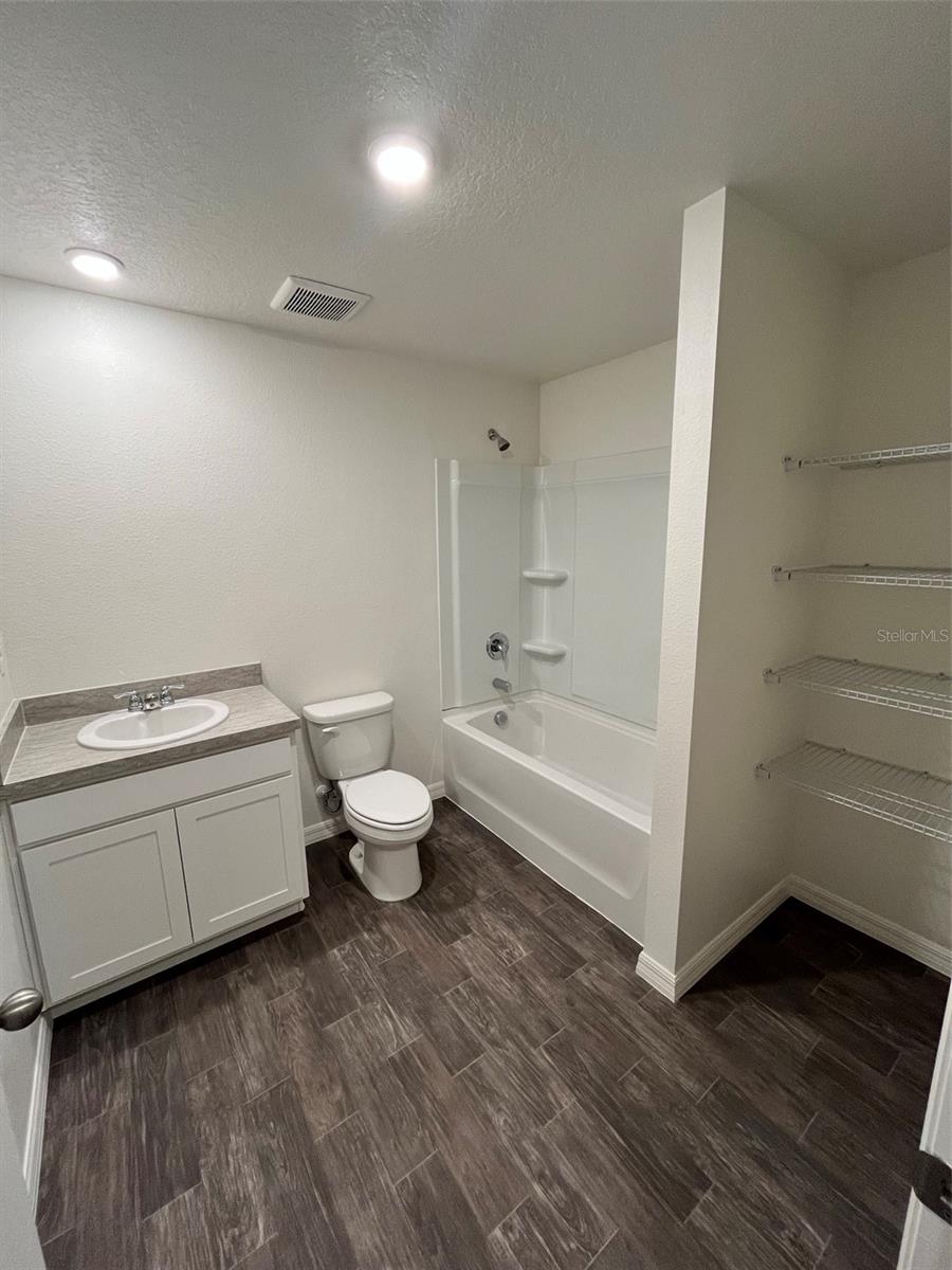 Image 4 of 8 For 10255 Carpenter Avenue