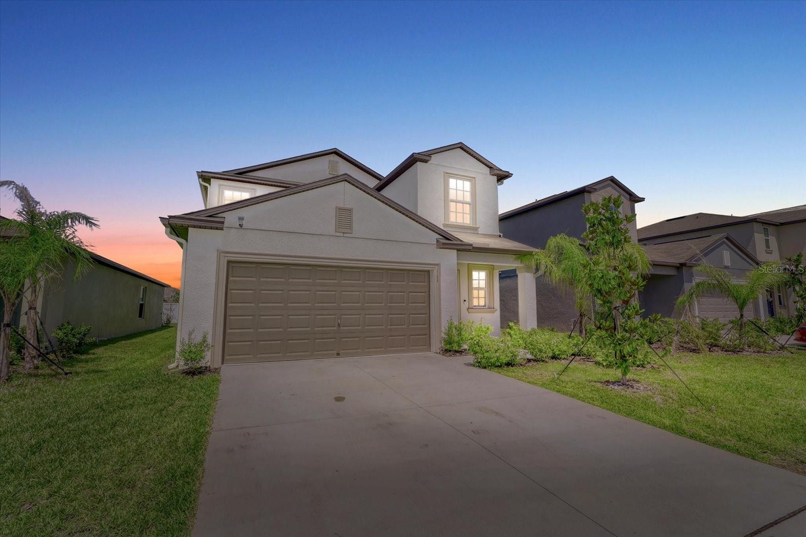 Image 11 of 60 For 111 Rain Lily Avenue