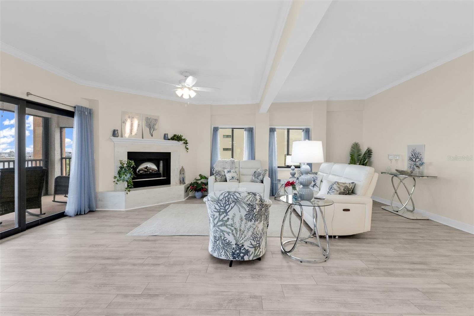 Image 10 of 49 For 1601 Park Beach Circle 136-18