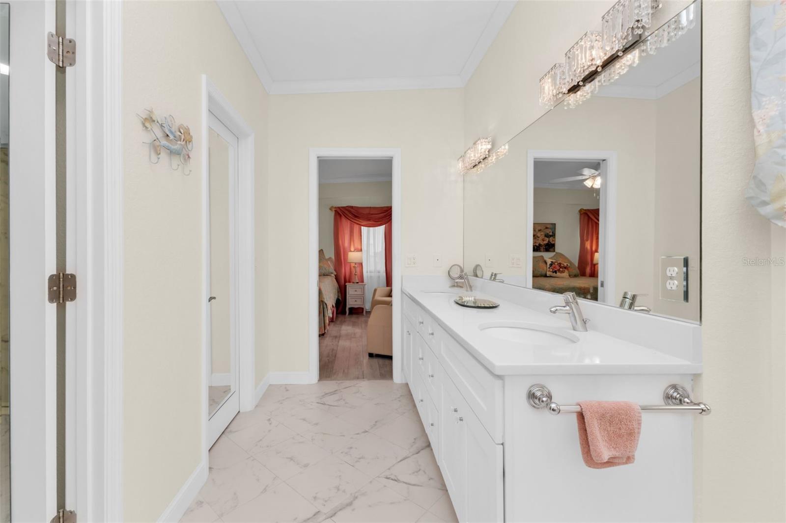 Image 21 of 49 For 1601 Park Beach Circle 136-18