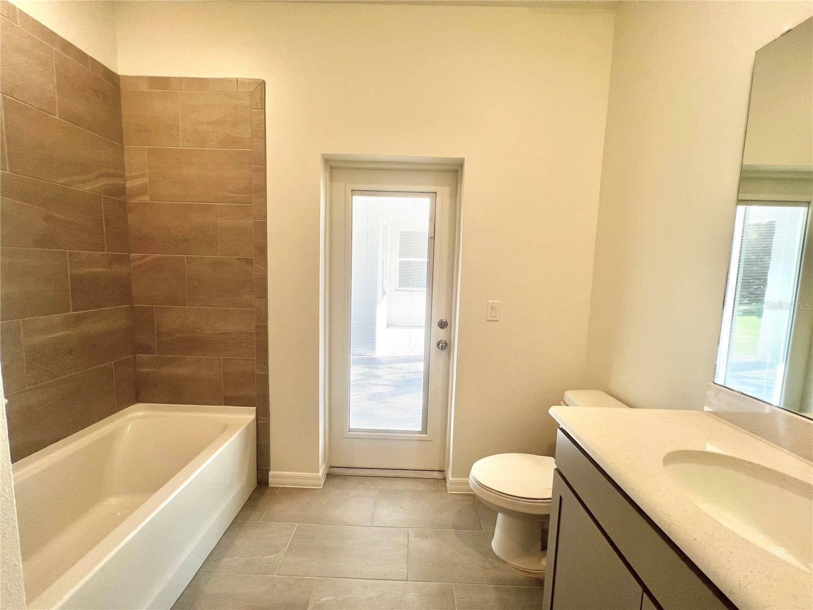 Image 11 of 24 For 4 Lynbrook Drive