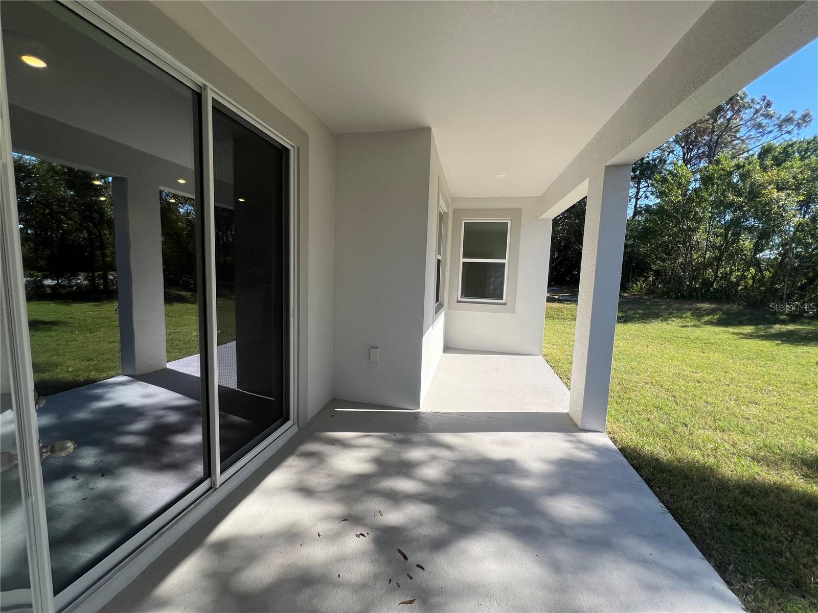 Image 20 of 24 For 4 Lynbrook Drive