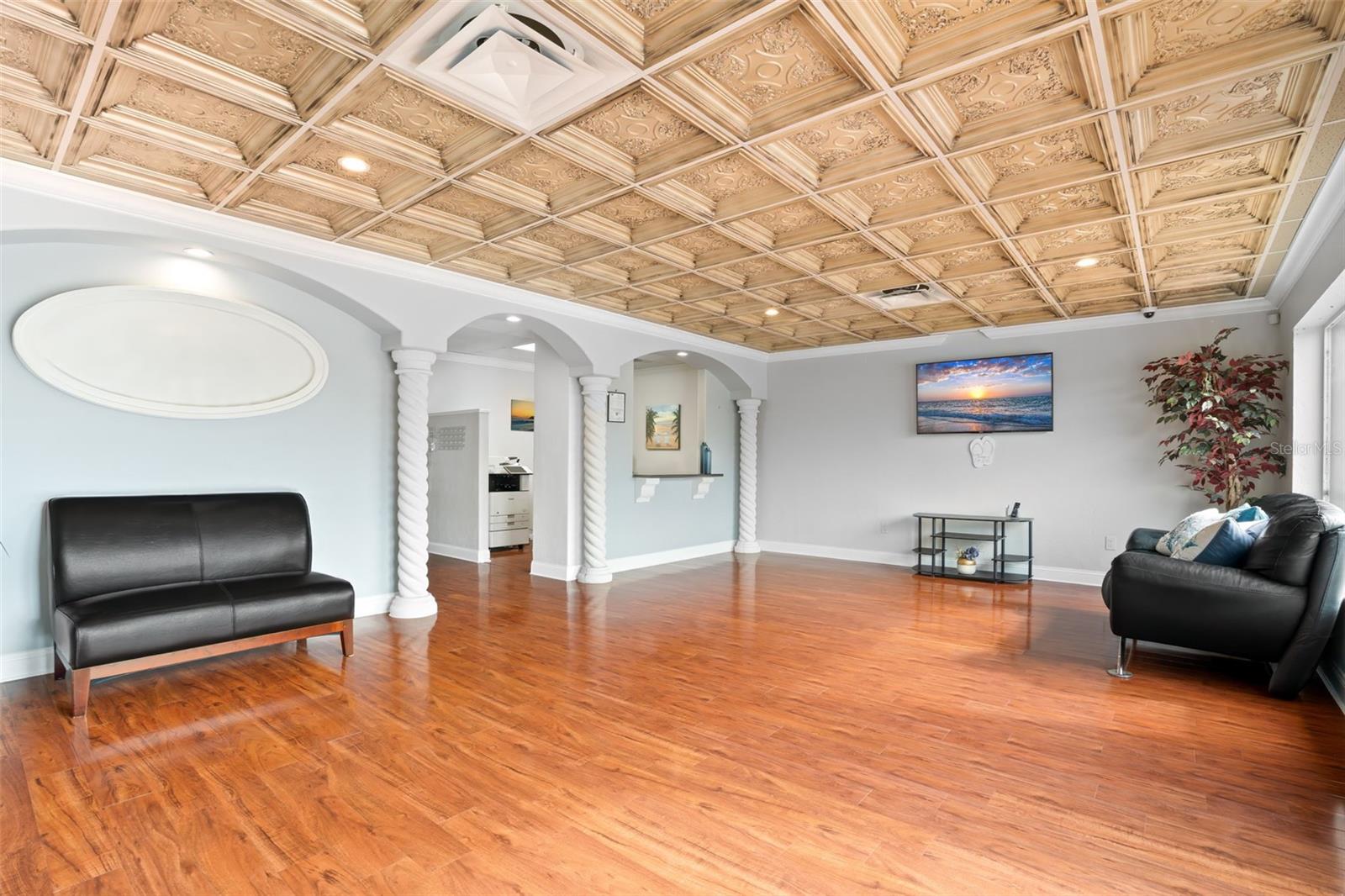 Image 18 of 38 For 1213 47th Terrace