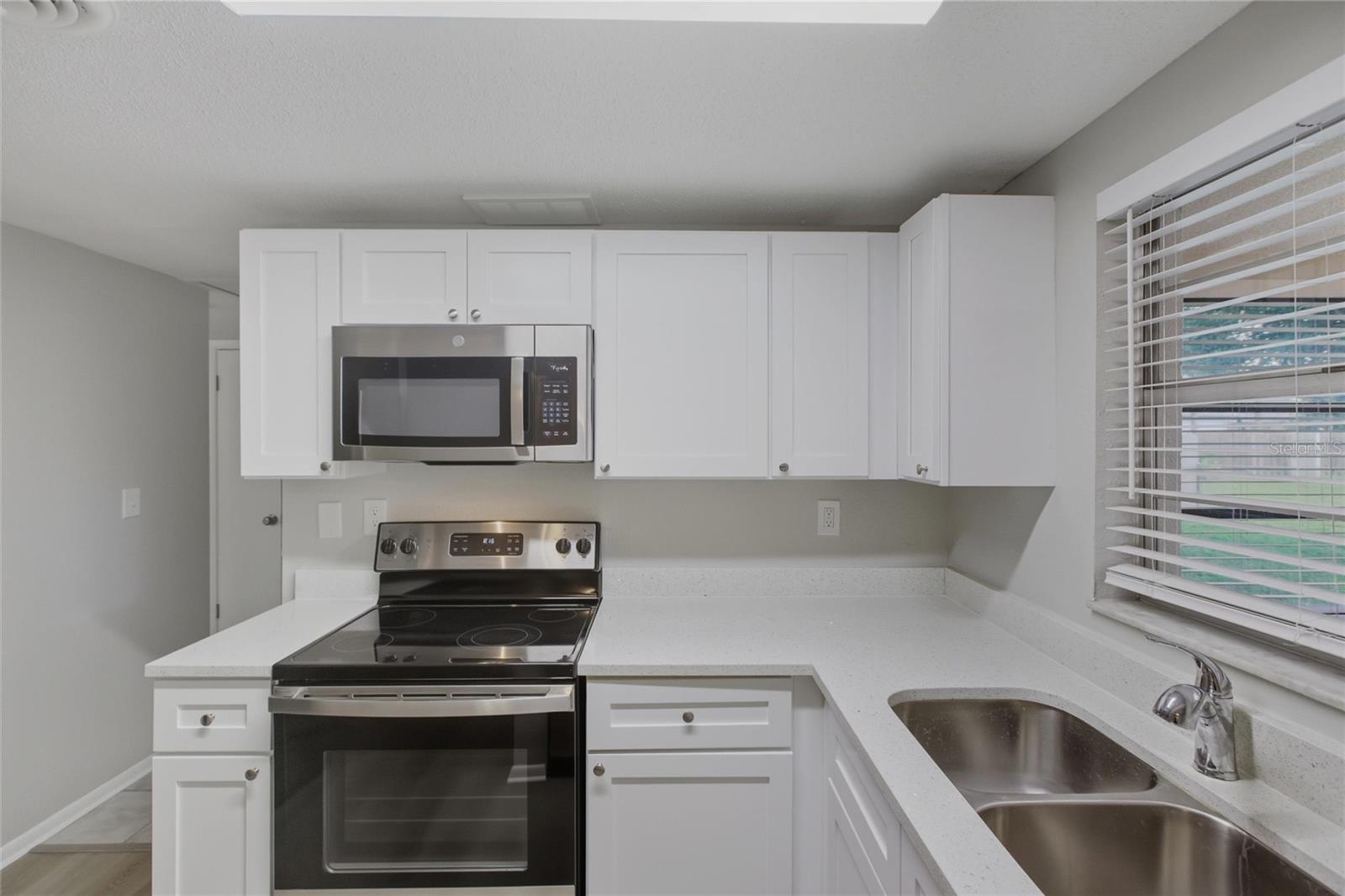 Image 11 of 33 For 101 Oberlin Road