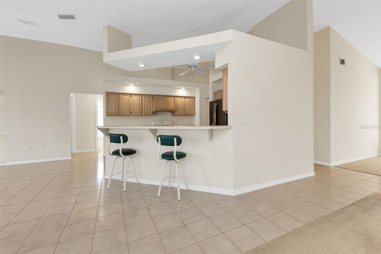 Image 11 of 44 For 25170 Harborside Boulevard