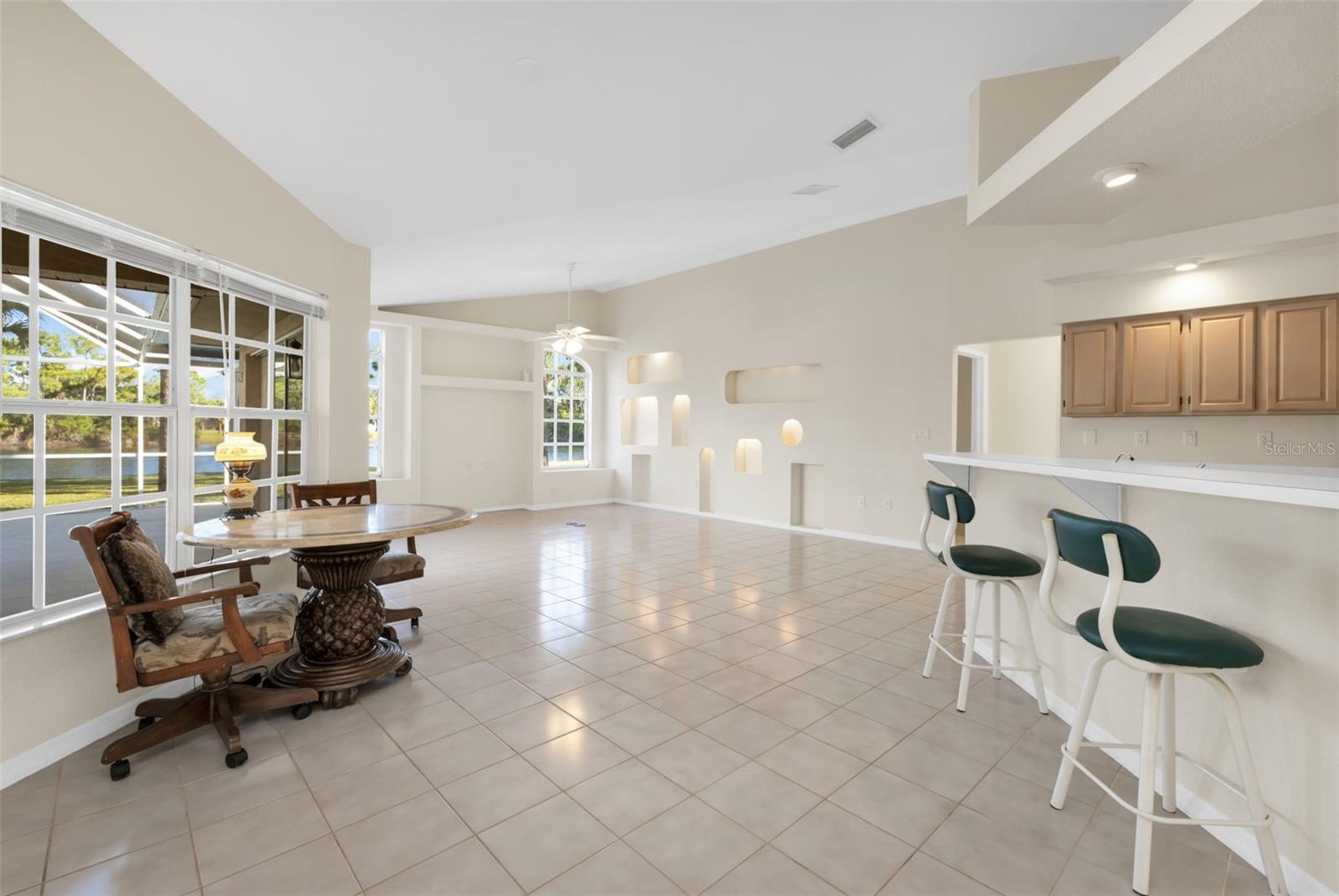 Image 15 of 44 For 25170 Harborside Boulevard