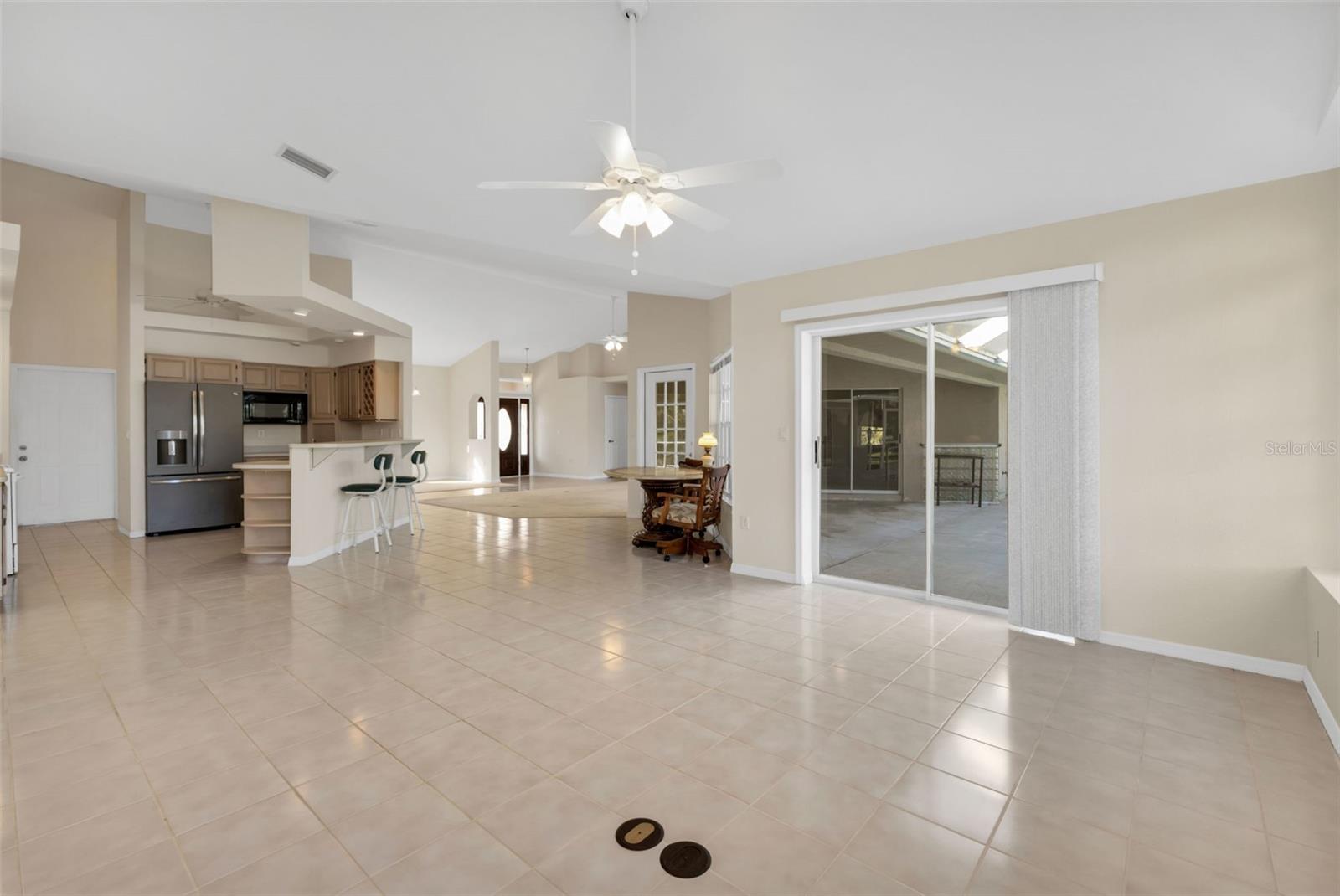 Image 19 of 44 For 25170 Harborside Boulevard