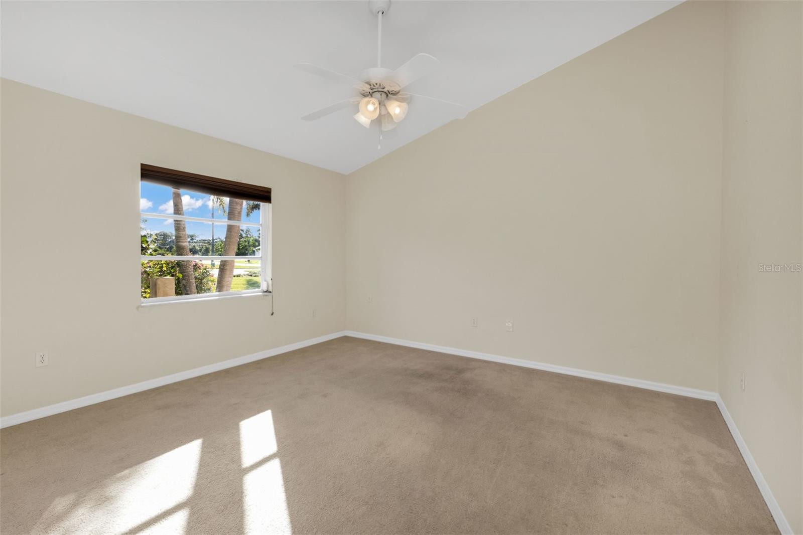 Image 25 of 44 For 25170 Harborside Boulevard