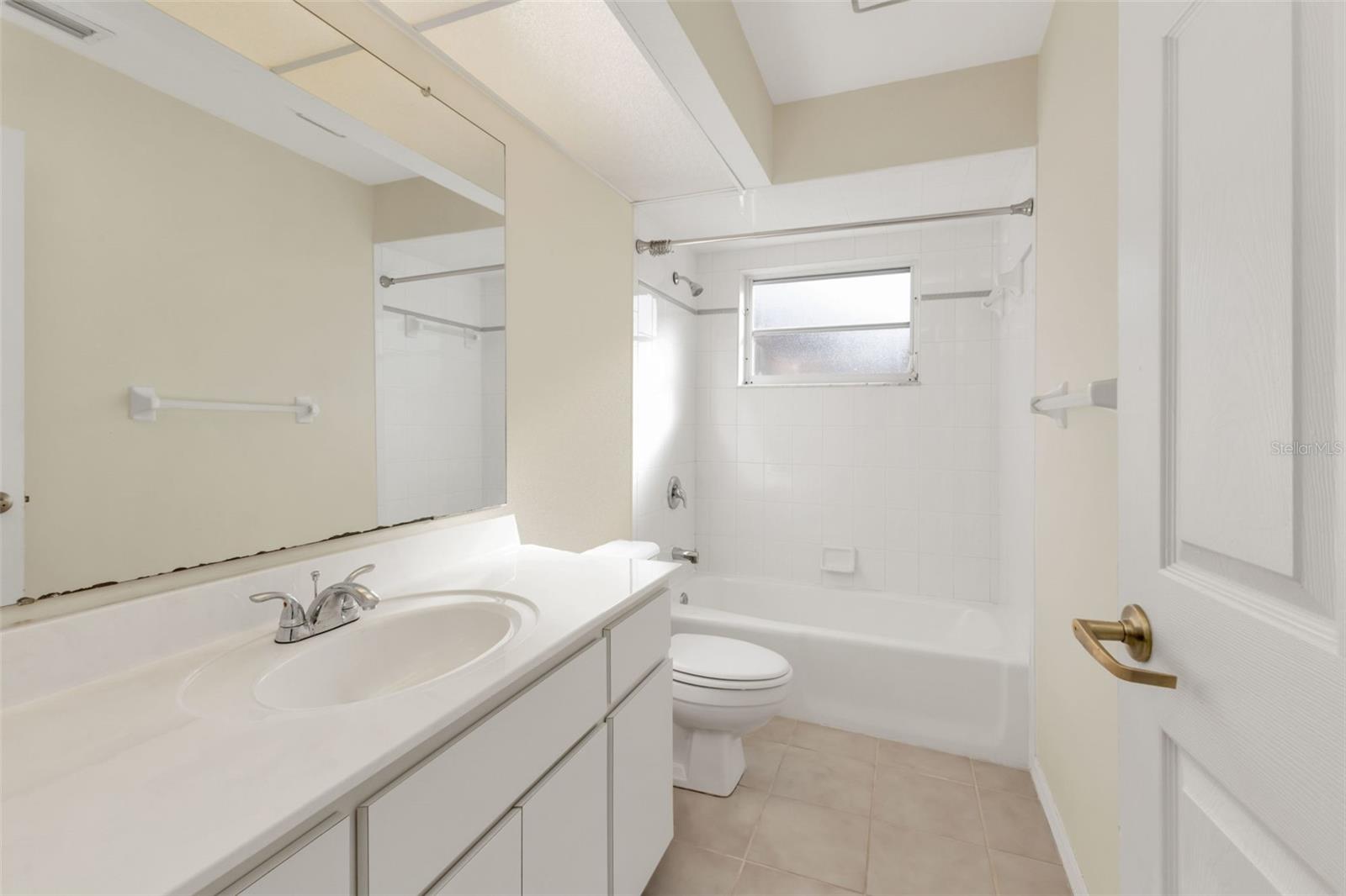 Image 27 of 44 For 25170 Harborside Boulevard