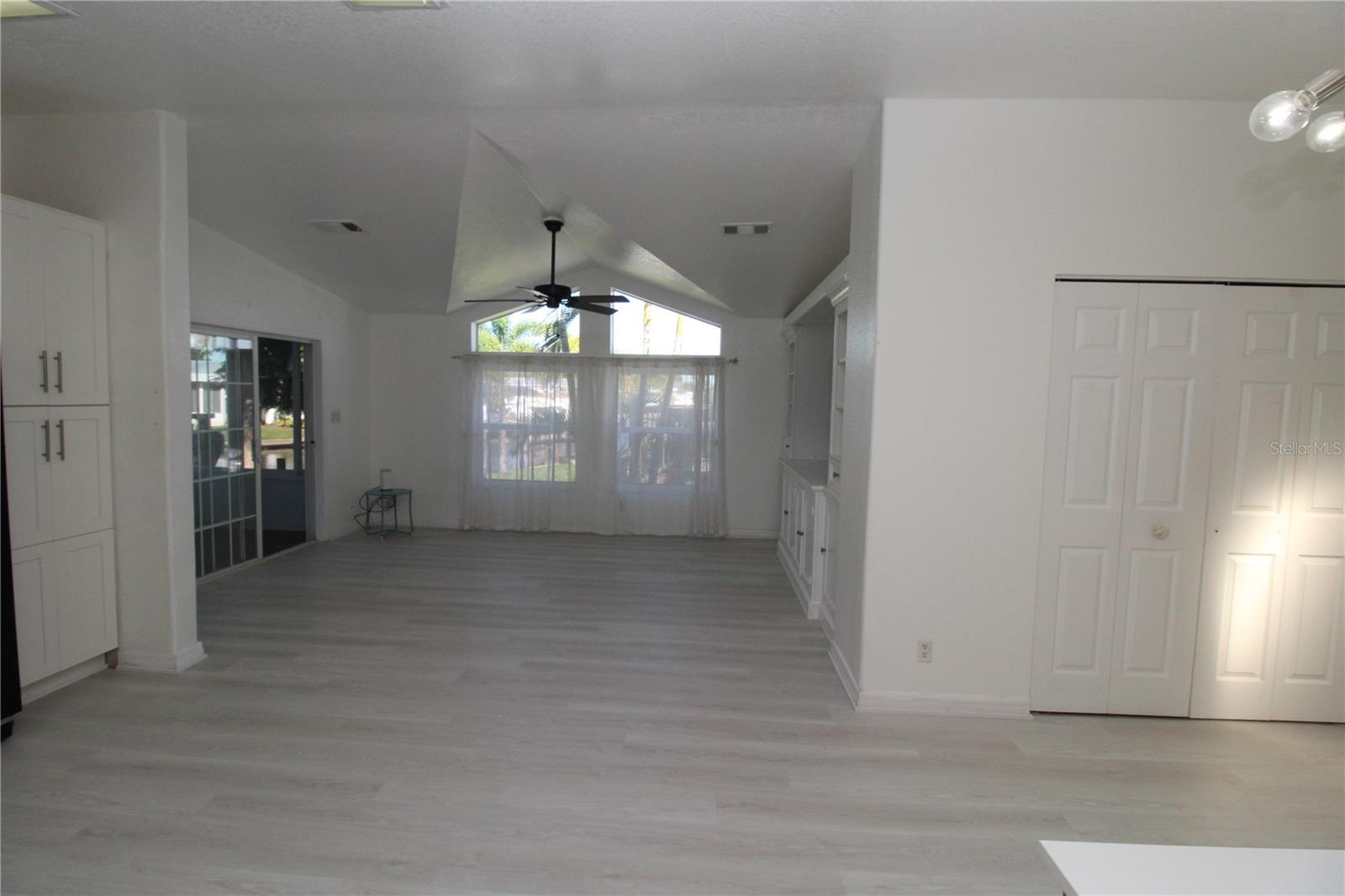Image 17 of 76 For 3119 Bayside Parkway