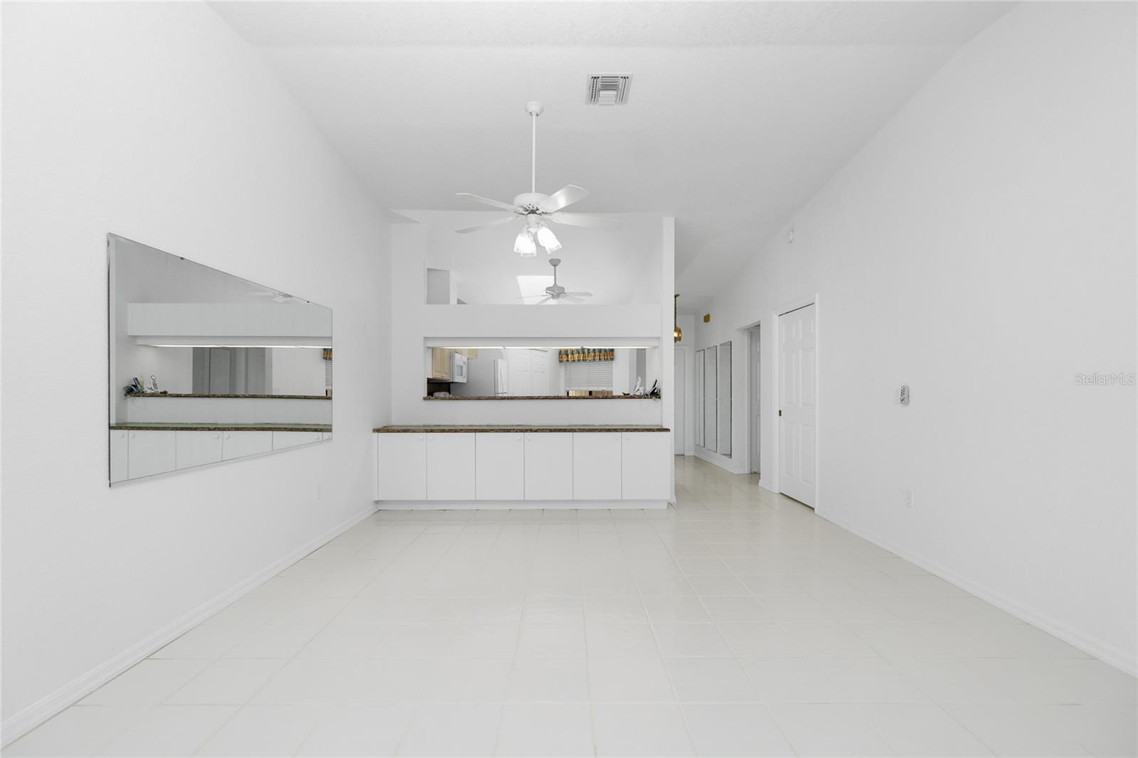 Image 19 of 49 For 1640 Atares Drive 21