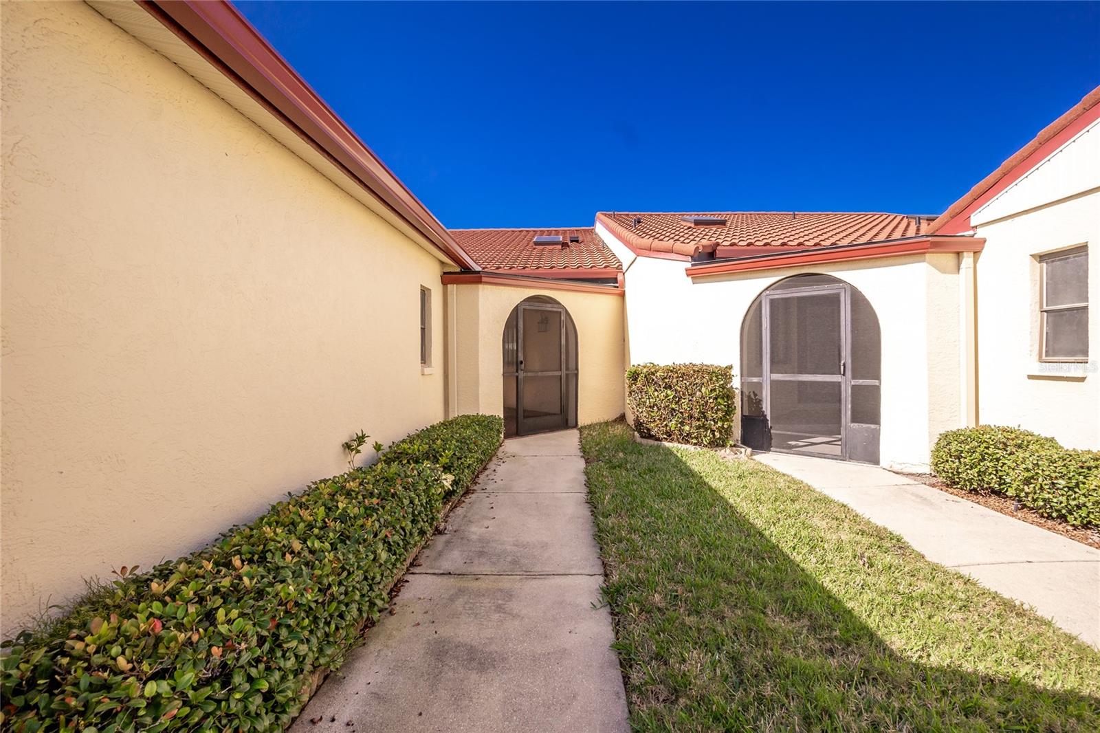 Image 33 of 49 For 1640 Atares Drive 21