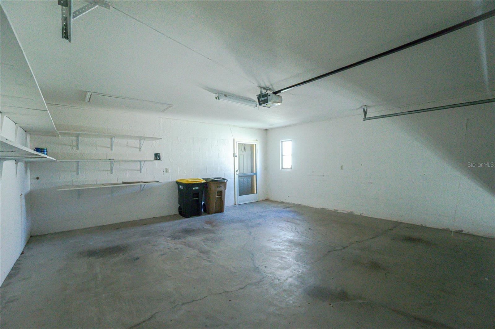 Image 36 of 49 For 1640 Atares Drive 21