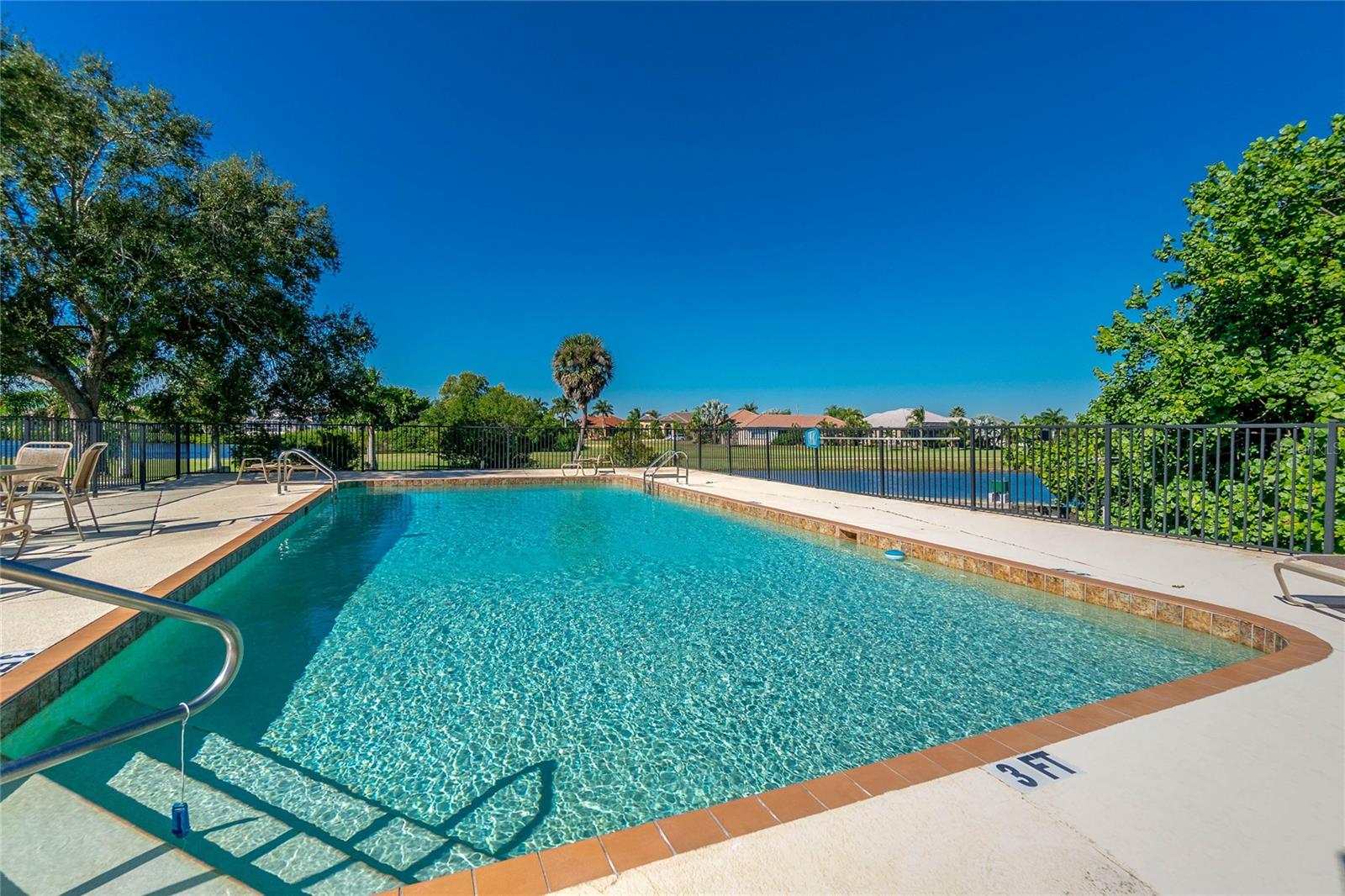 Image 47 of 49 For 1640 Atares Drive 21