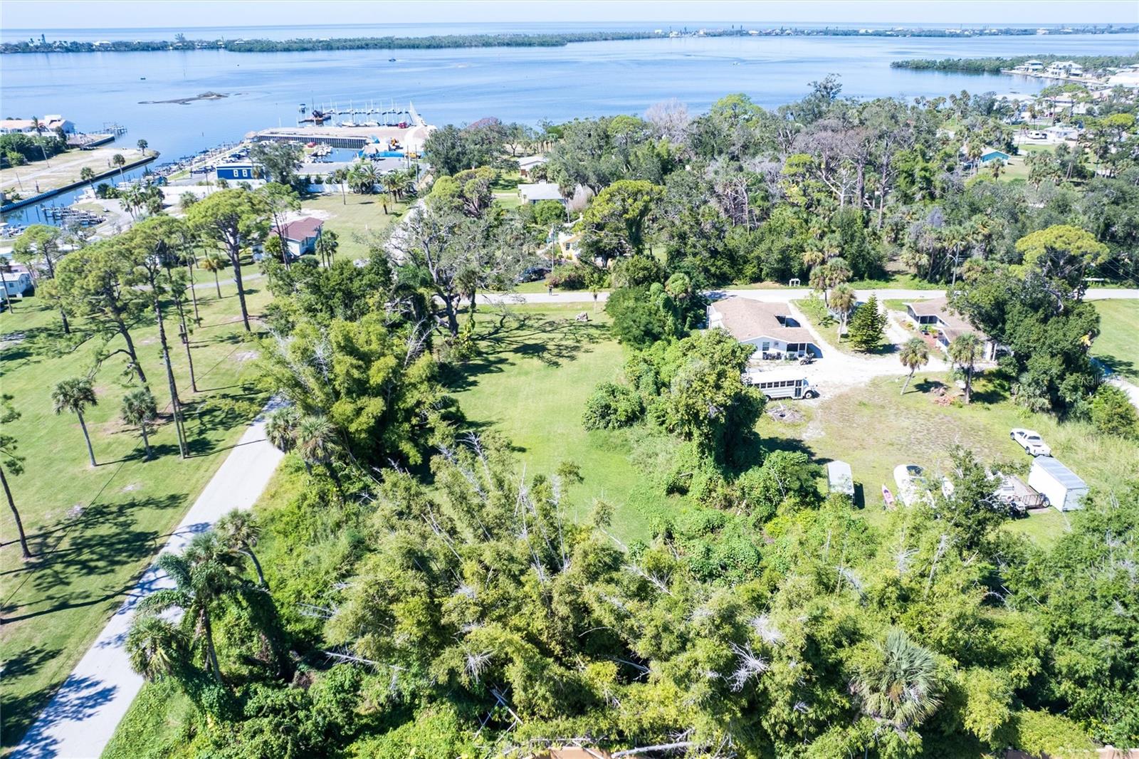 Image 7 of 16 For 0 Pineapple Street