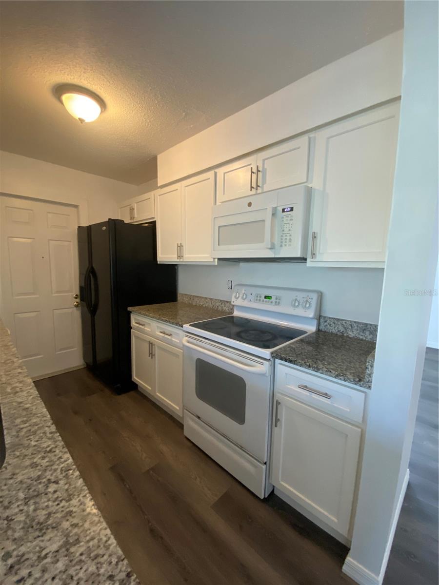 Image 9 of 20 For 22578 Laika Avenue