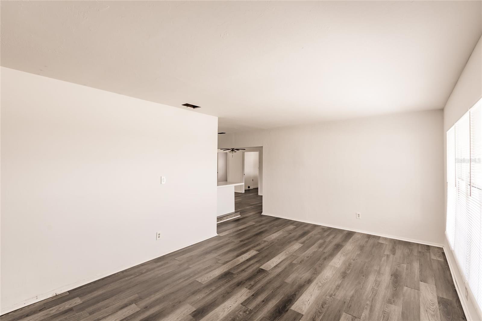 Image 7 of 11 For 214 Grace Street