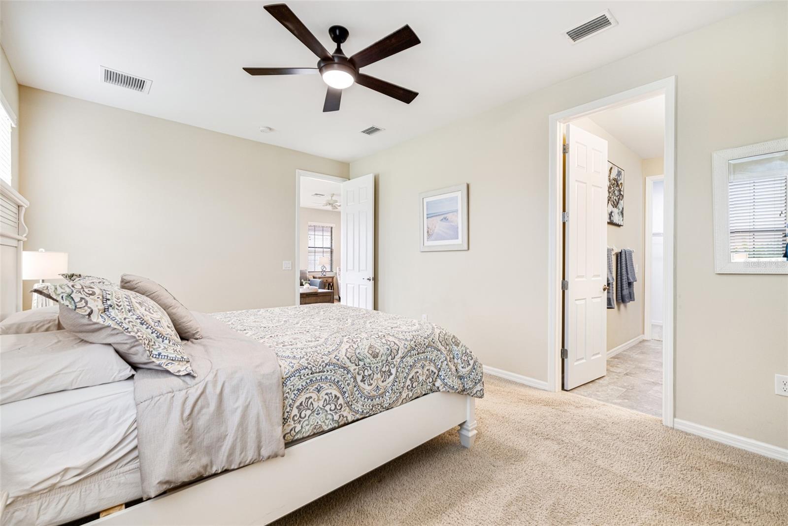 Image 15 of 33 For 26225 Palace Lane 202