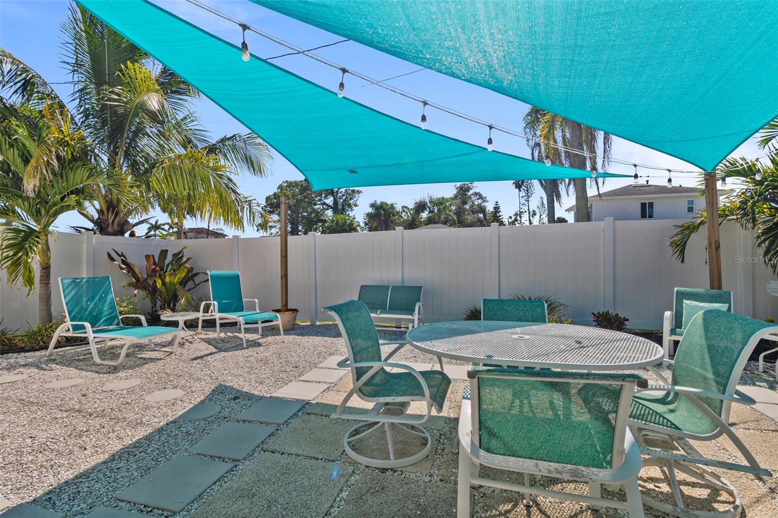 Image 26 of 42 For 702 Poinciana Road