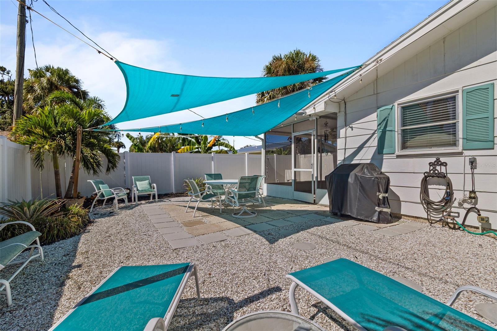 Image 28 of 42 For 702 Poinciana Road