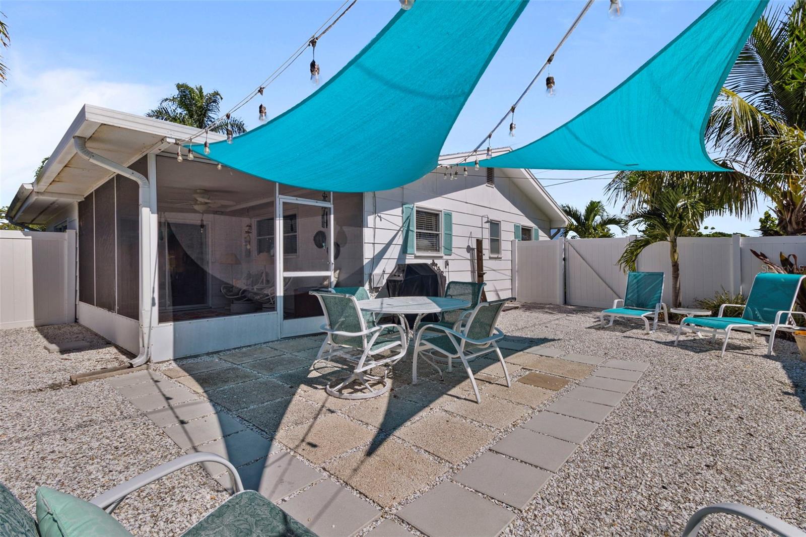 Image 29 of 42 For 702 Poinciana Road