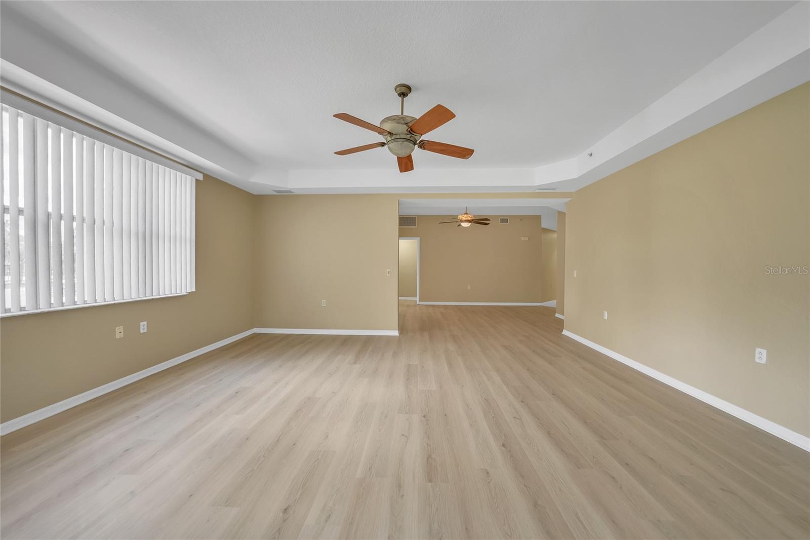 Image 10 of 59 For 255 End Drive 4204