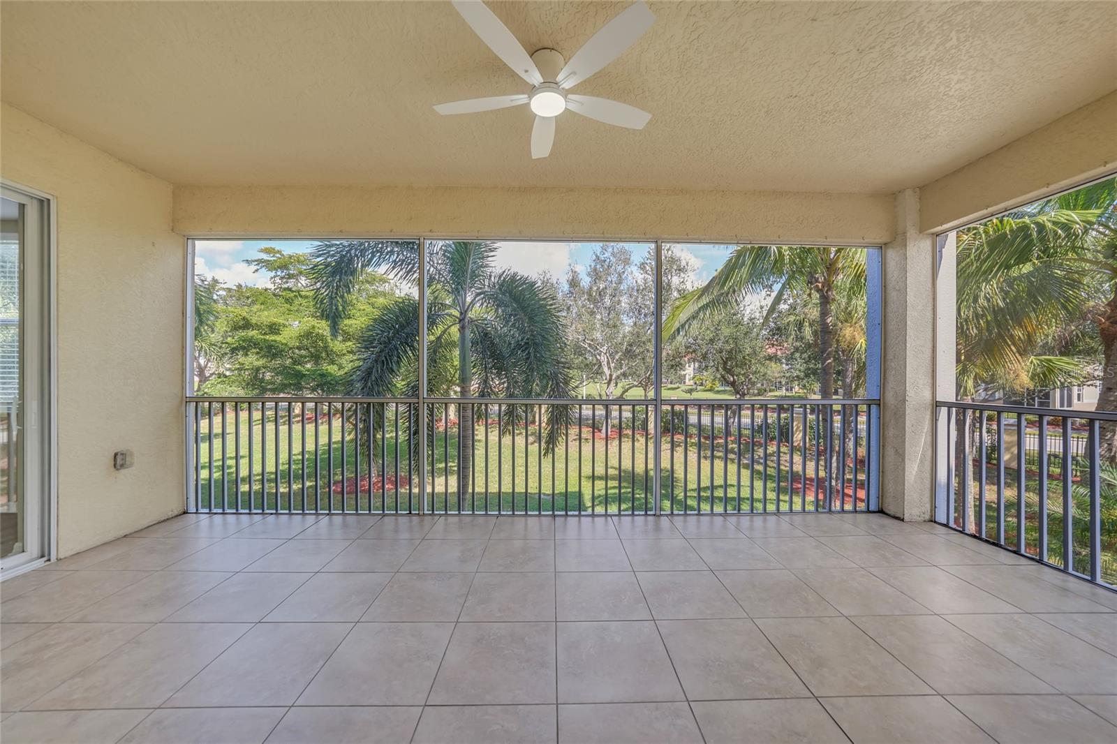 Image 31 of 59 For 255 End Drive 4204