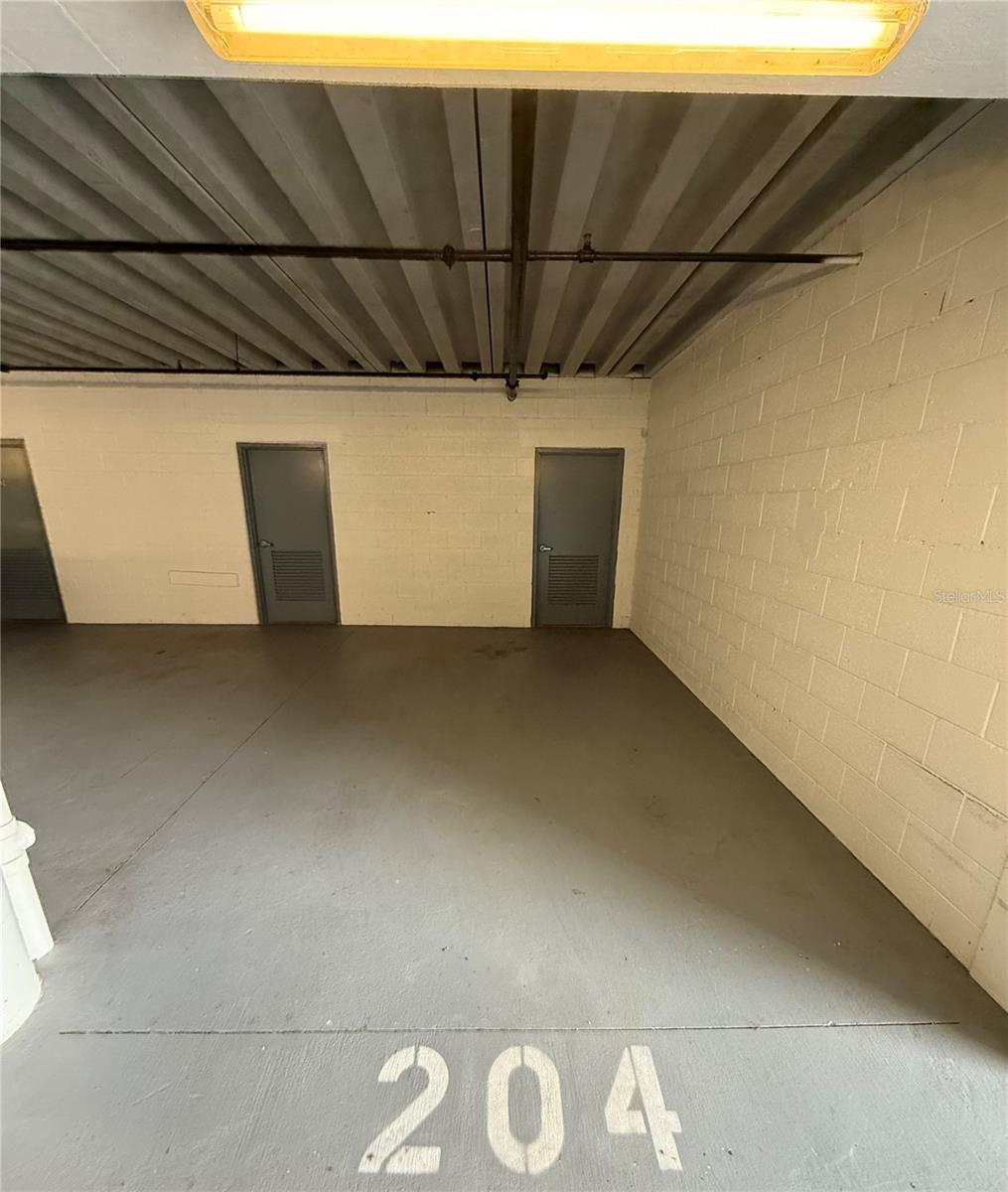 Image 37 of 59 For 255 End Drive 4204