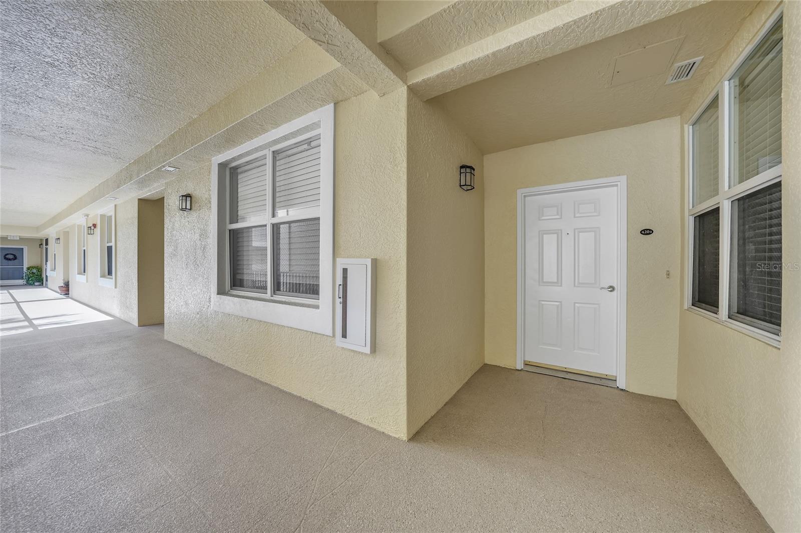 Image 5 of 59 For 255 End Drive 4204