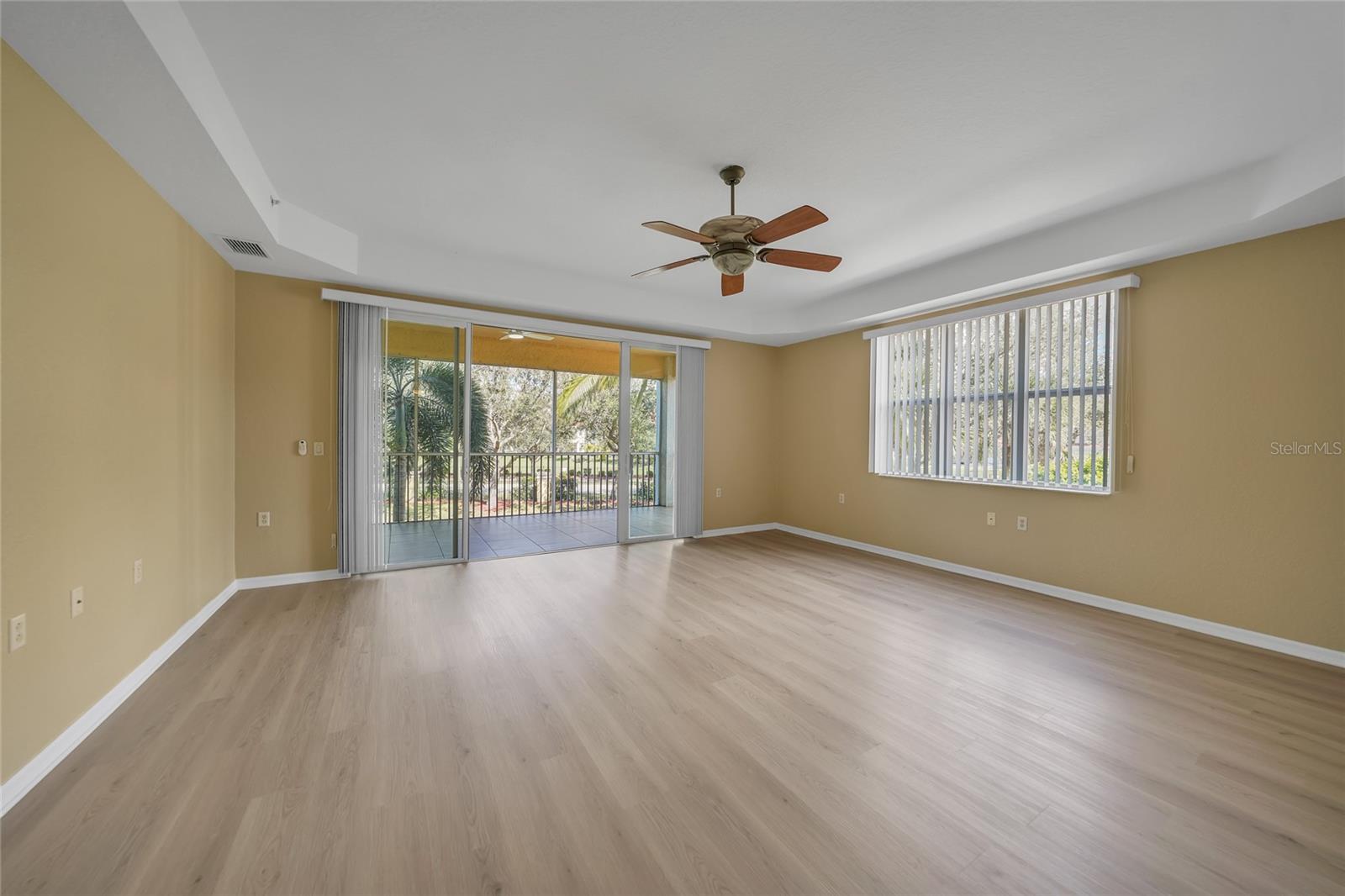 Image 8 of 59 For 255 End Drive 4204