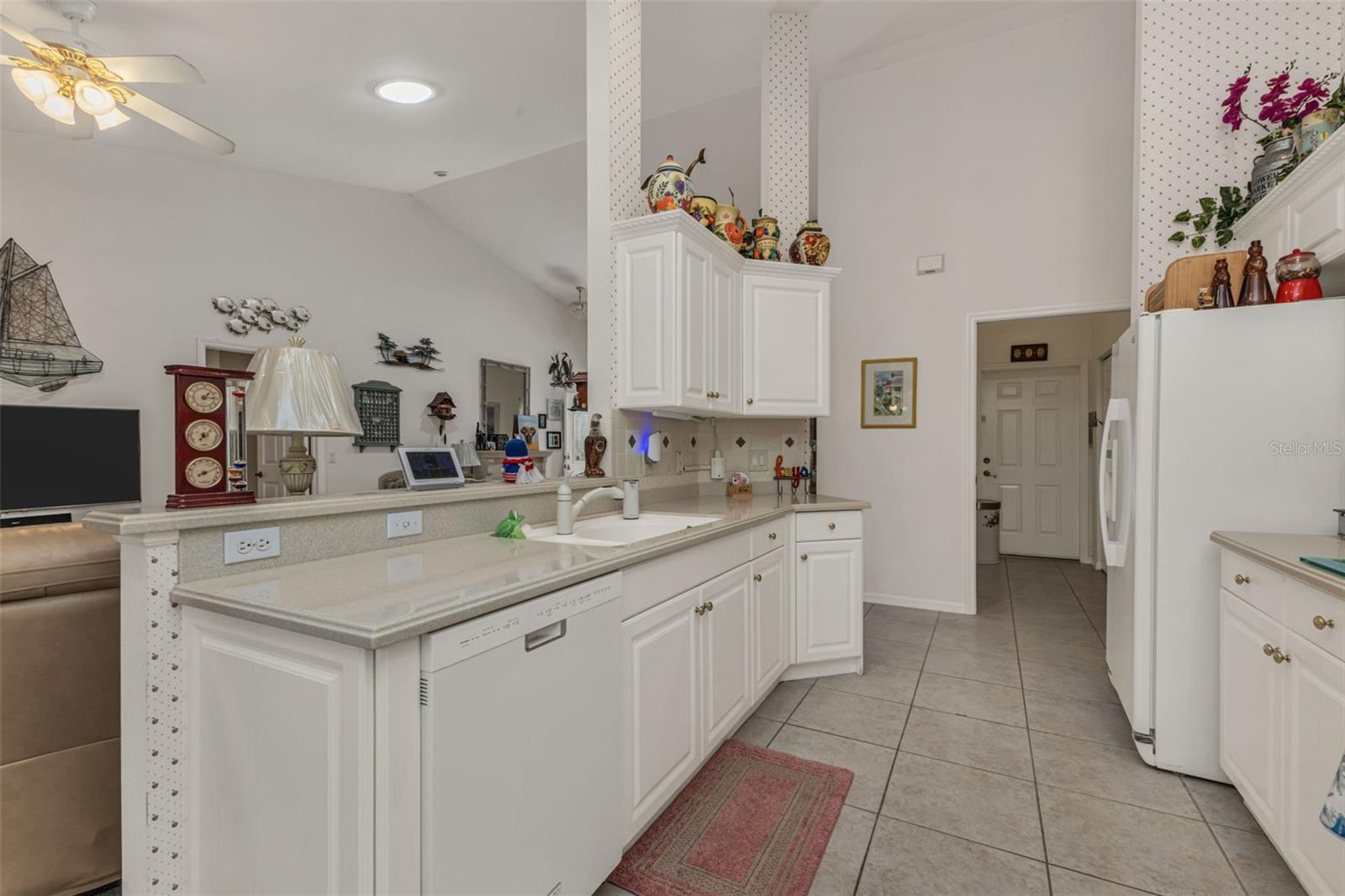 Image 11 of 72 For 1350 Old Oak Trail